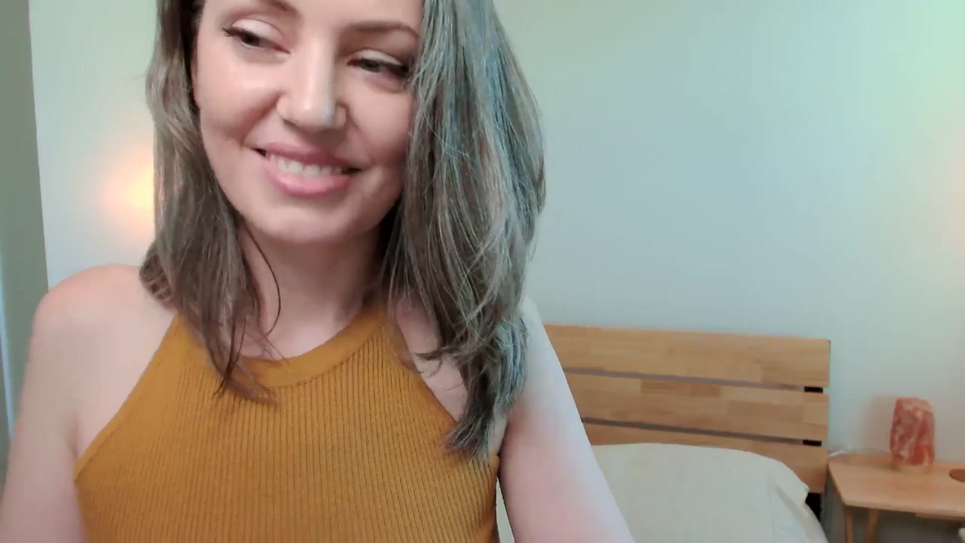 Gallery image thumbnail from SarahShevon's myfreecams stream on, 04/29/2024, 01:01 image 18 of 20