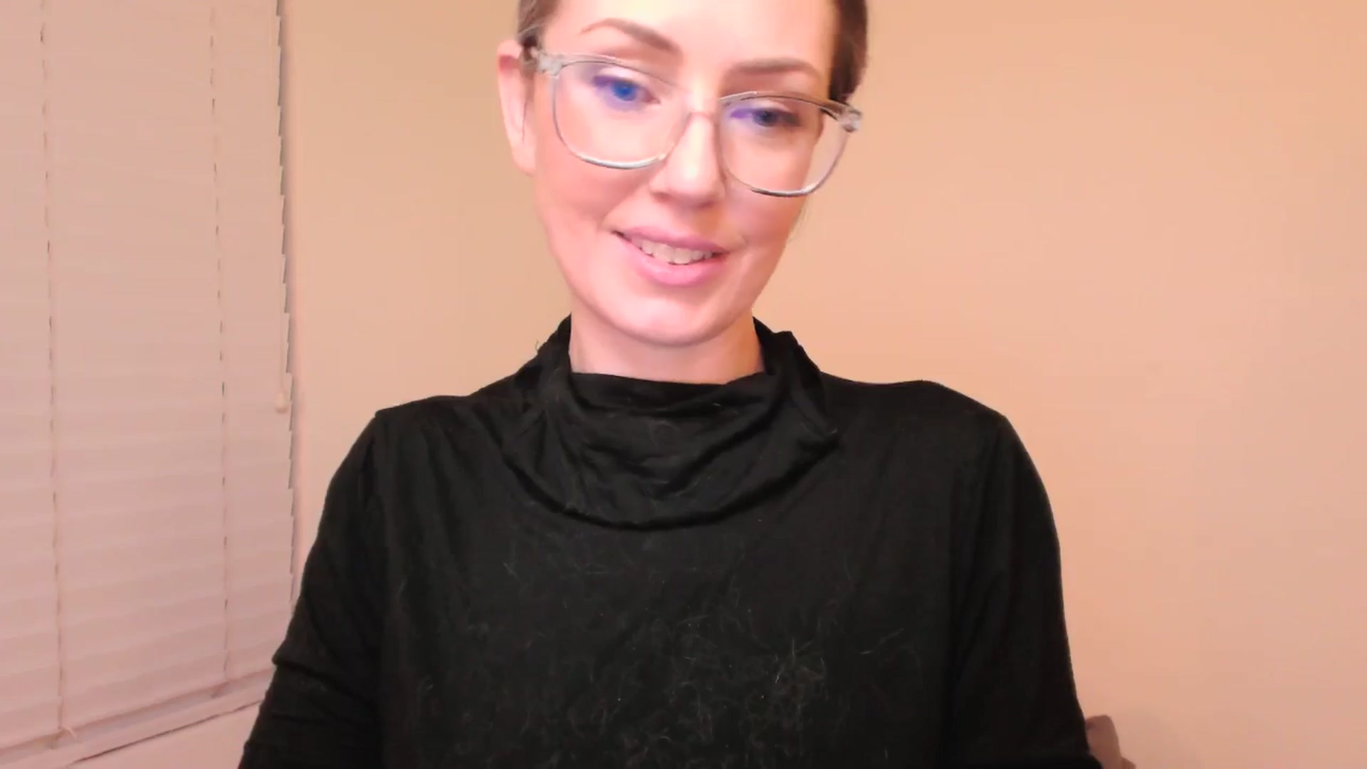 Gallery image thumbnail from SarahShevon's myfreecams stream on, 05/05/2024, 10:28 image 3 of 20