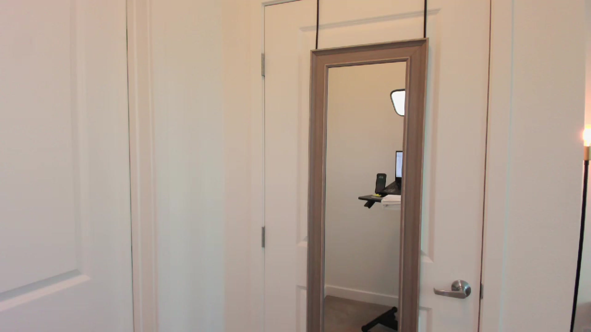 Gallery image thumbnail from SarahShevon's myfreecams stream on, 07/20/2024, 02:25 image 4 of 20