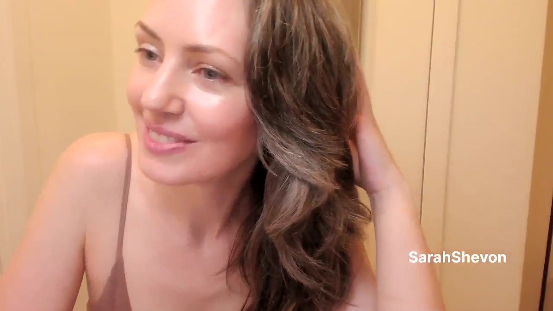 Gallery image thumbnail from SarahShevon's myfreecams stream on, 08/20/2024, 08:22 image 16 of 20