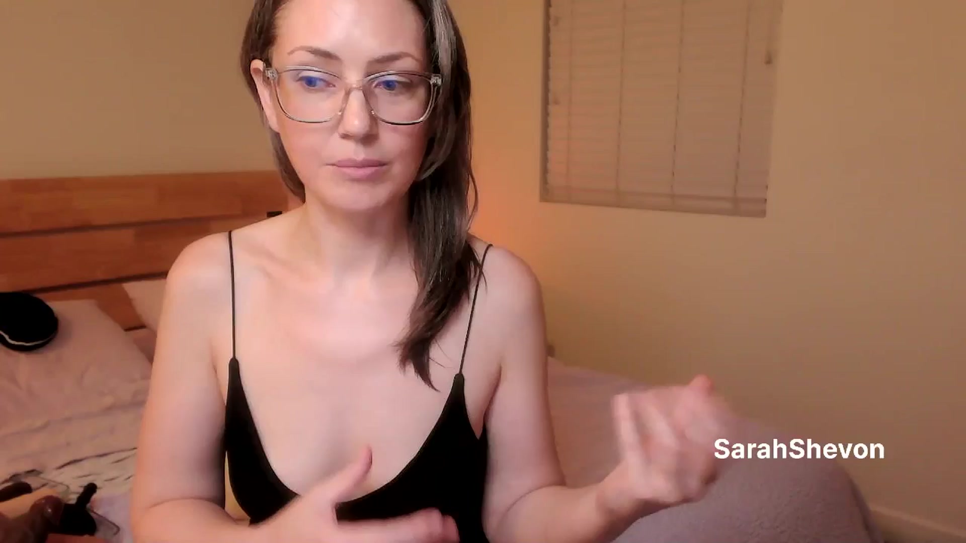 Gallery image thumbnail from SarahShevon's myfreecams stream on, 08/28/2024, 08:57 image 14 of 20
