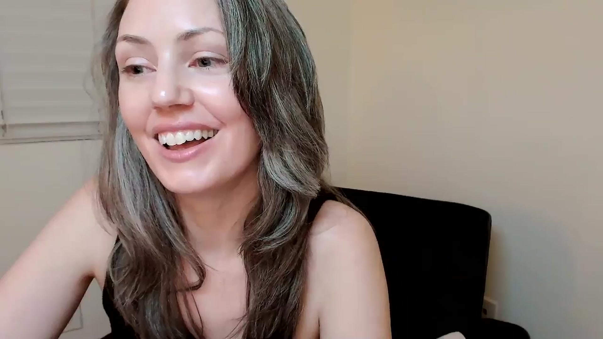 Gallery image thumbnail from SarahShevon's myfreecams stream on, 10/28/2024, 02:06 image 15 of 20