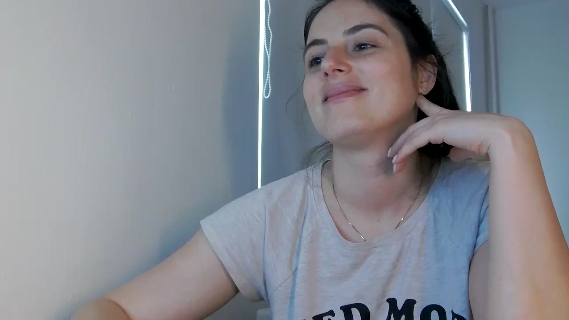 Gallery image thumbnail from Sarah_Grace's myfreecams stream on, 06/28/2023, 10:19 image 14 of 20