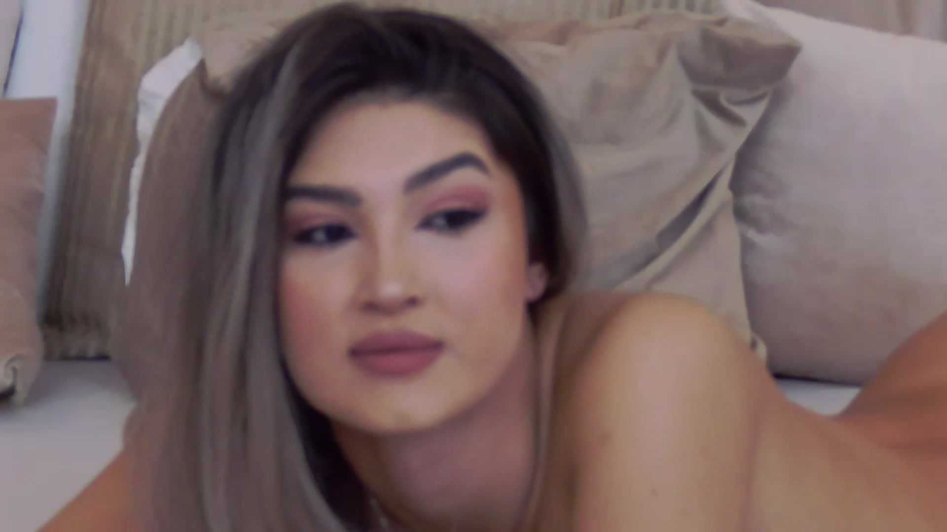 Gallery image thumbnail from Sarah_Lacroix's myfreecams stream on, 01/29/2023, 08:10 image 19 of 20