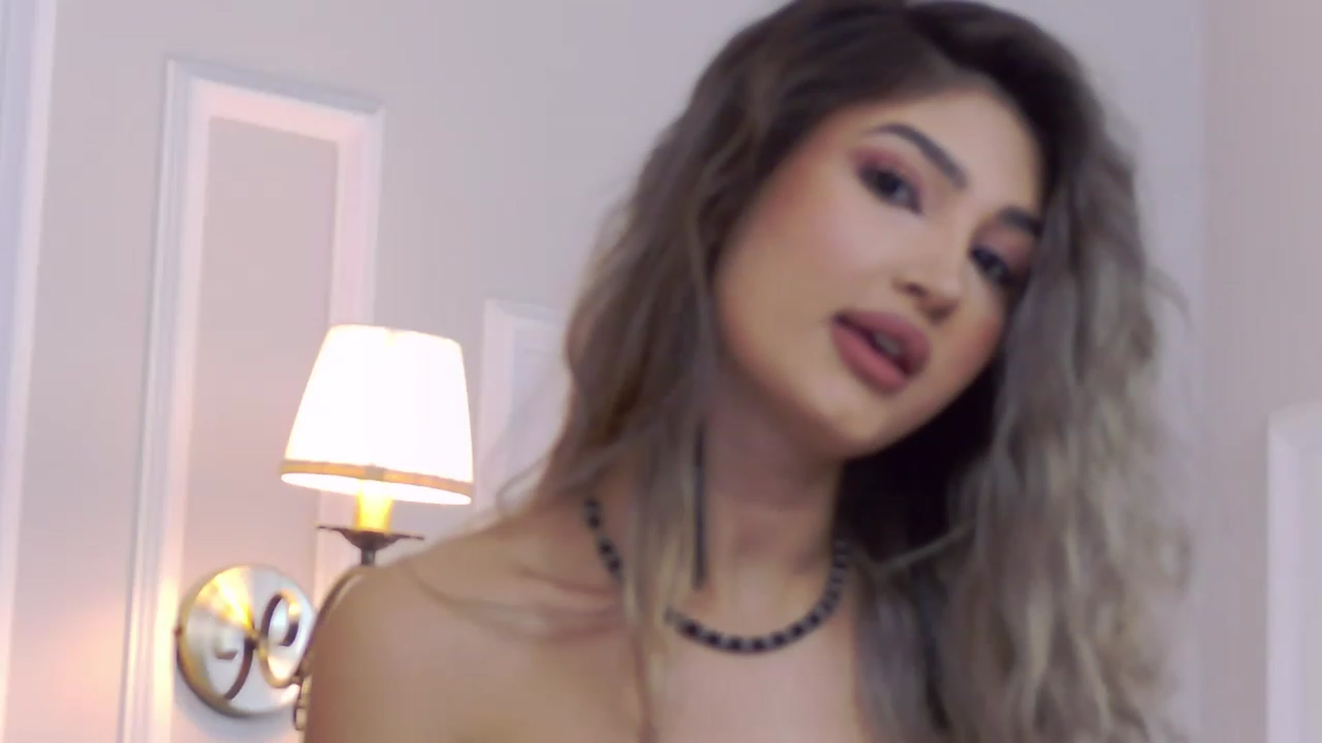 Gallery image thumbnail from Sarah_Lacroix's myfreecams stream on, 01/30/2023, 04:40 image 1 of 20