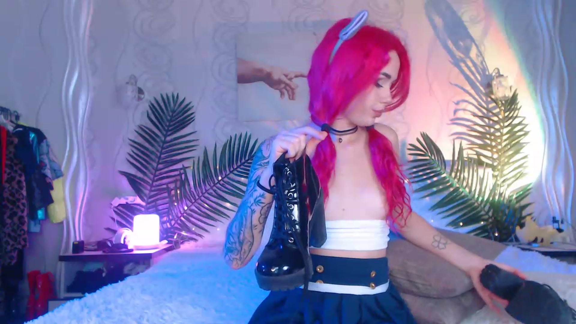 Gallery image thumbnail from Sarah_Pink's myfreecams stream on, 11/14/2022, 22:25 image 12 of 20