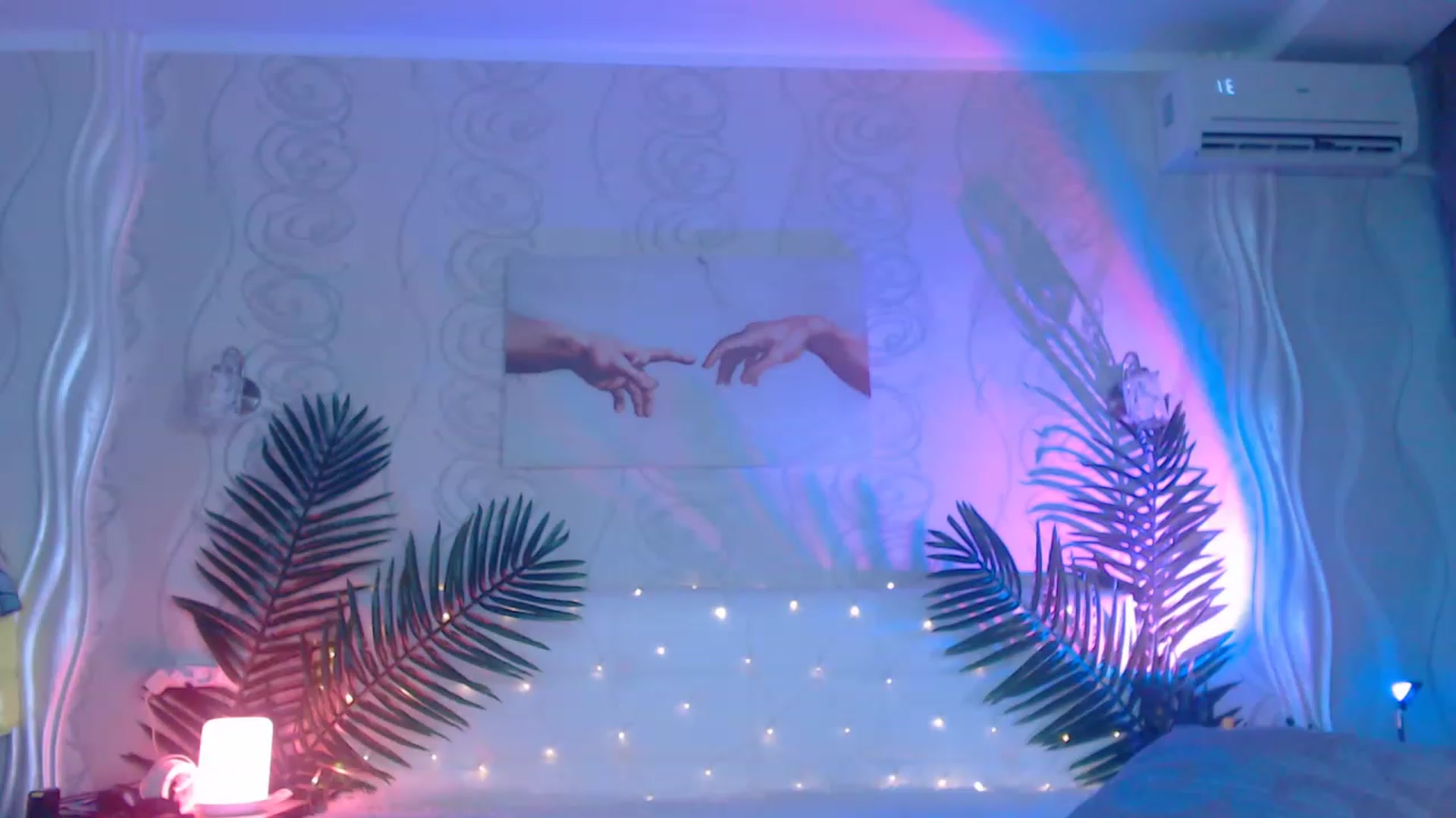 Gallery image thumbnail from Sarah_Pink's myfreecams stream on, 11/14/2022, 22:25 image 5 of 20