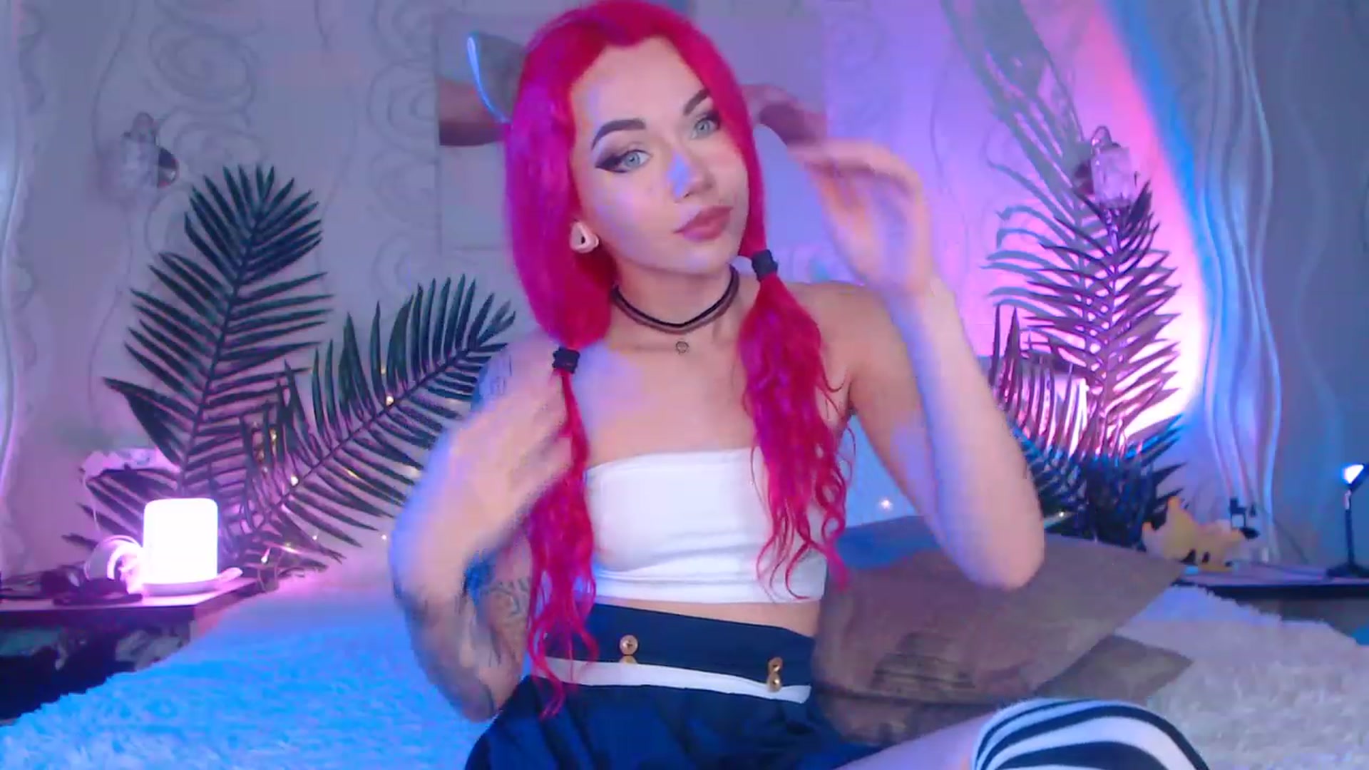 Gallery image thumbnail from Sarah_Pink's myfreecams stream on, 11/14/2022, 22:25 image 20 of 20