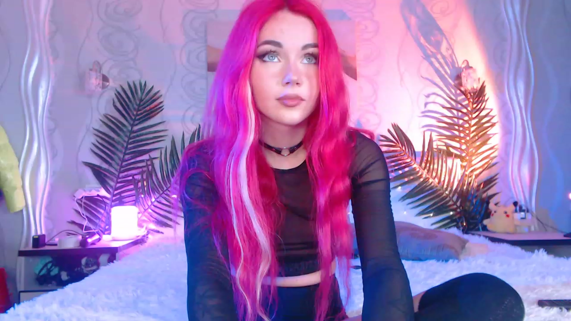 Gallery image thumbnail from Sarah_Pink's myfreecams stream on, 11/21/2022, 22:22 image 1 of 20