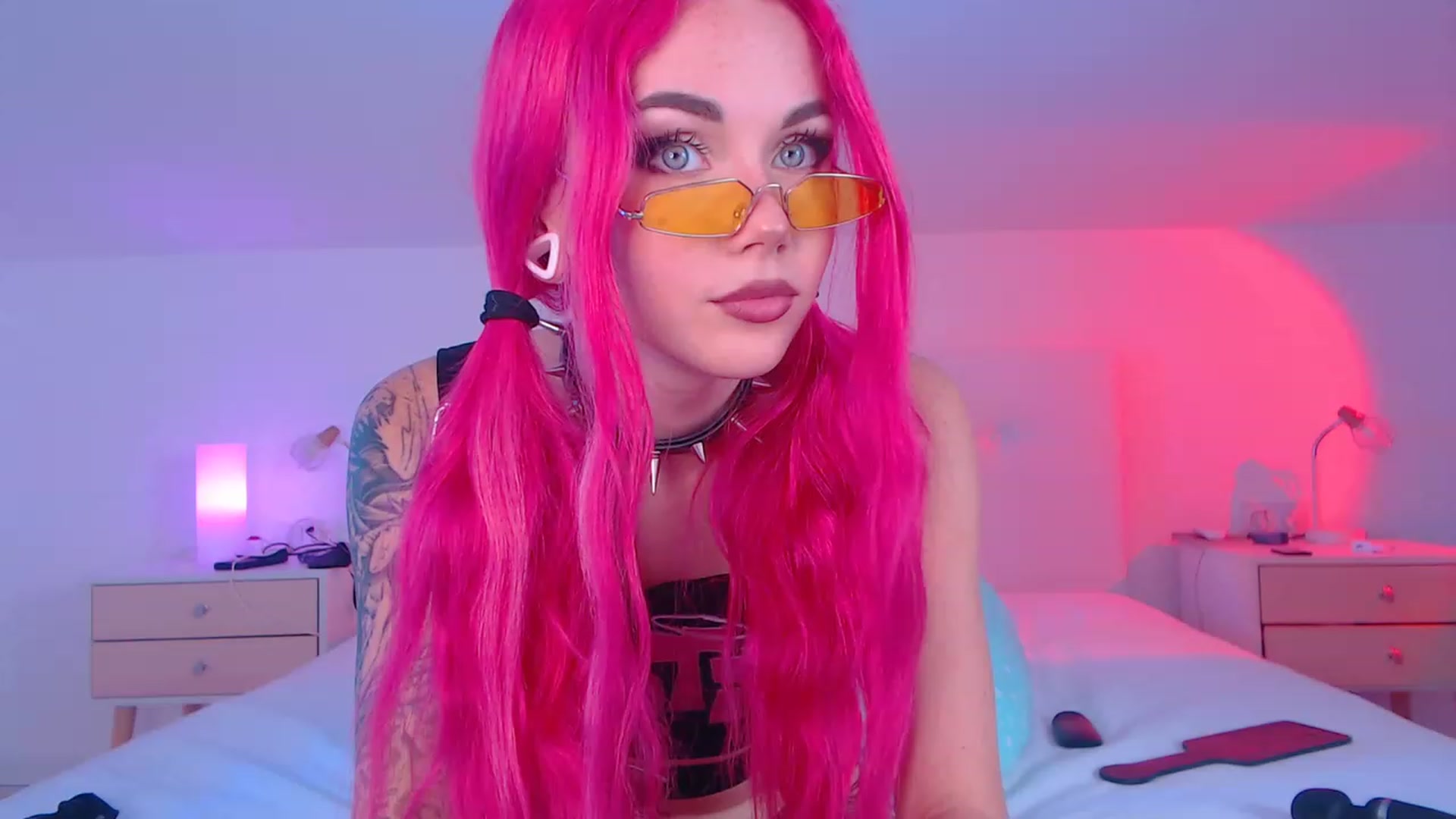 Gallery image thumbnail from Sarah_Pink's myfreecams stream on, 12/03/2022, 23:07 image 9 of 20