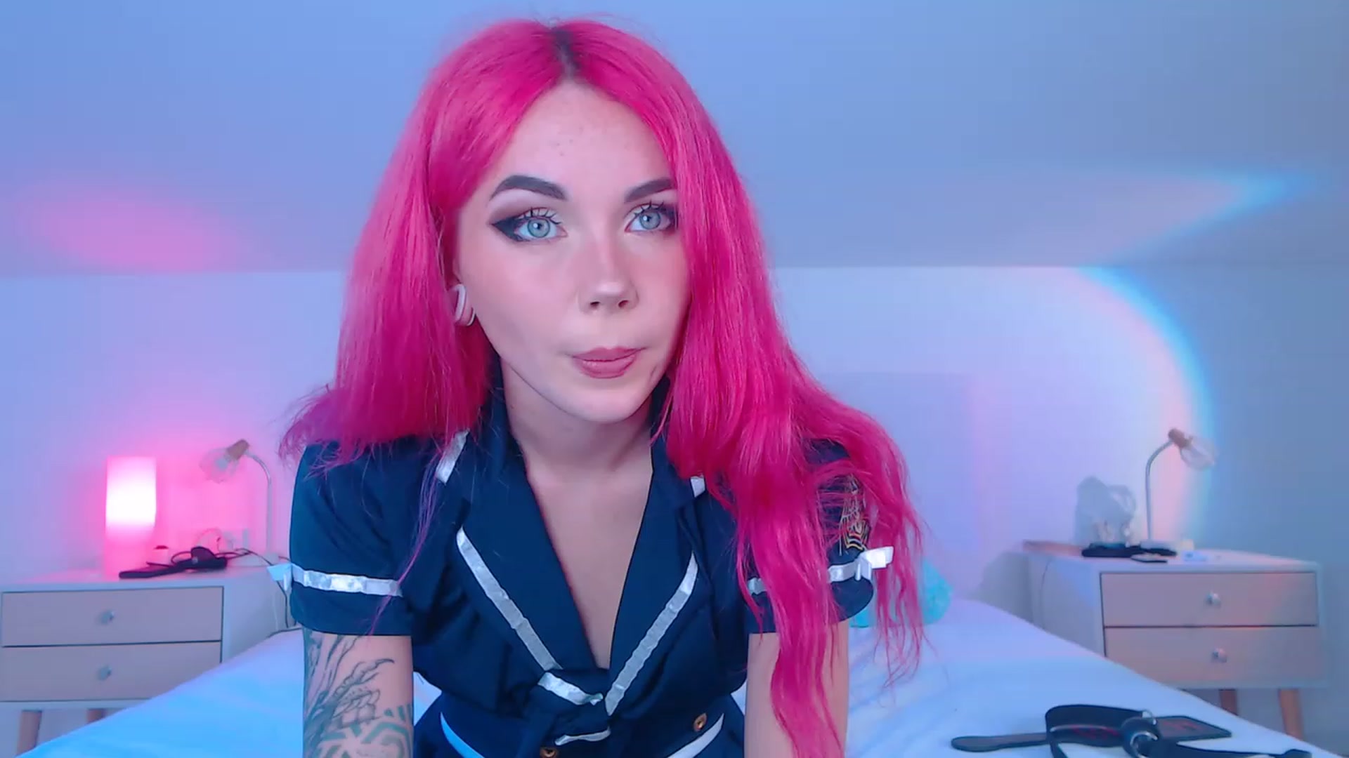 Gallery image thumbnail from Sarah_Pink's myfreecams stream on, 12/04/2022, 22:38 image 11 of 20