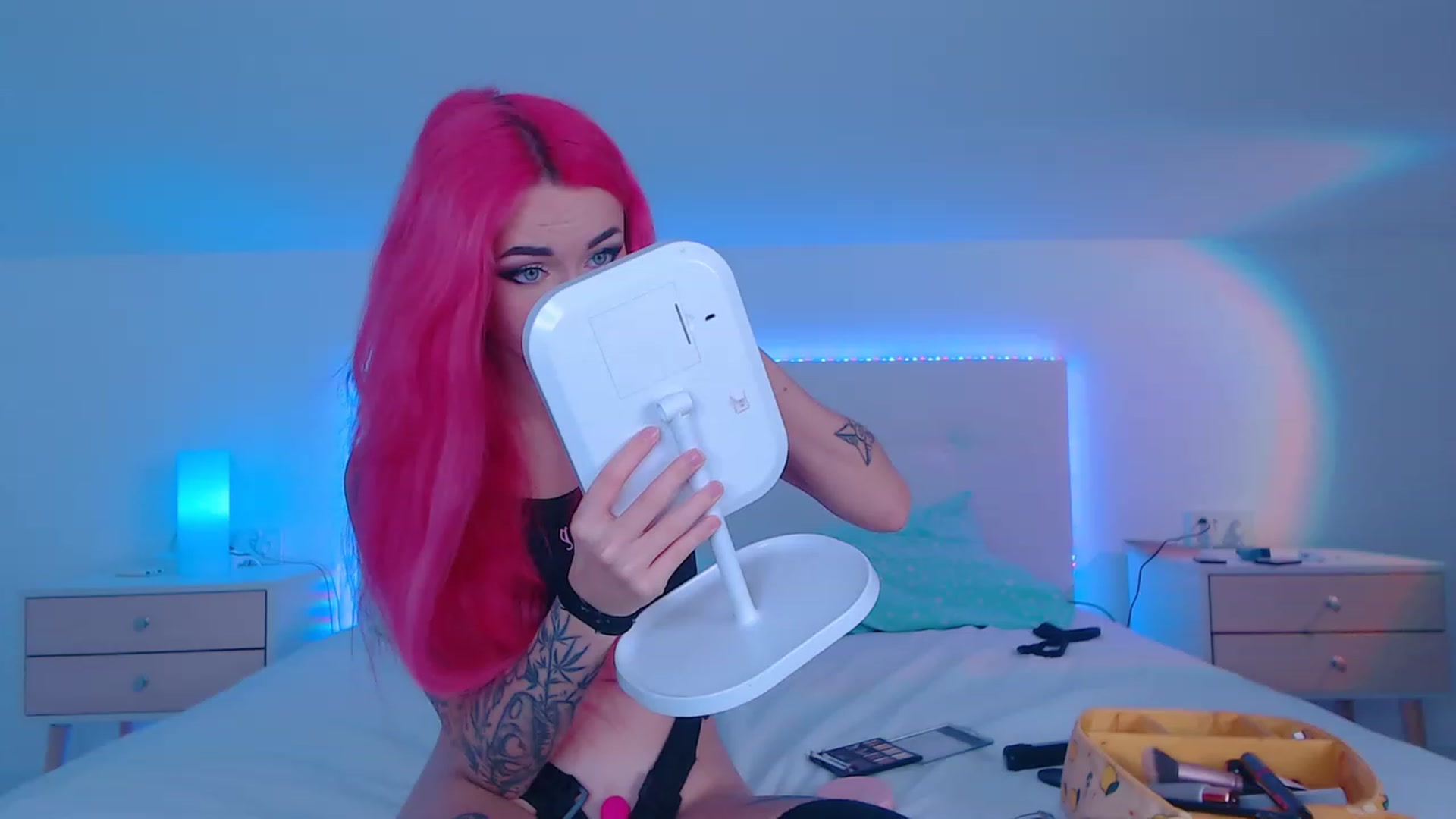 Gallery image thumbnail from Sarah_Pink's myfreecams stream on, 12/07/2022, 22:04 image 1 of 20
