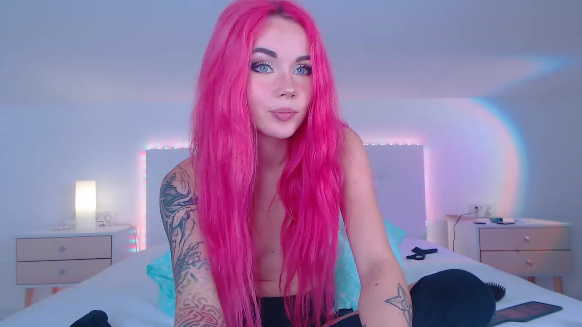 Gallery image thumbnail from Sarah_Pink's myfreecams stream on, 12/07/2022, 23:06 image 10 of 20