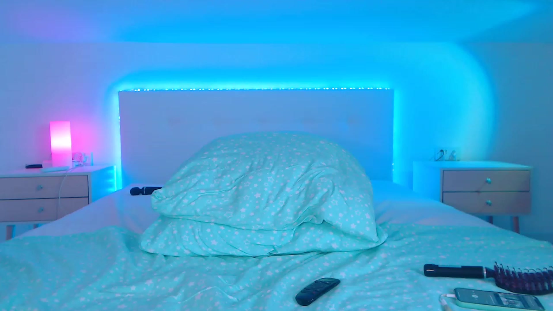Gallery image thumbnail from Sarah_Pink's myfreecams stream on, 12/15/2022, 23:27 image 4 of 20