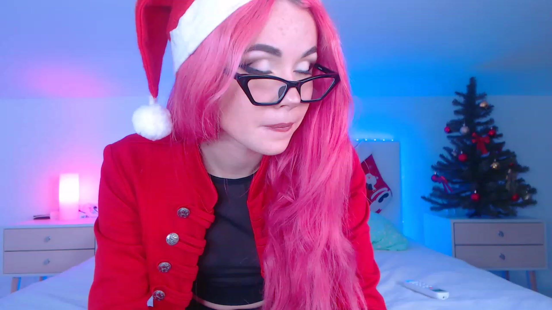 Gallery image thumbnail from Sarah_Pink's myfreecams stream on, 12/24/2022, 20:24 image 9 of 20