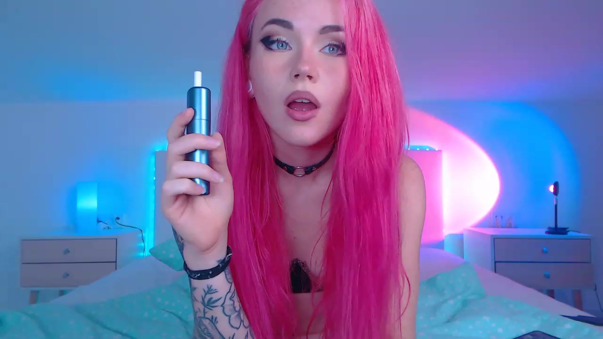 Gallery image thumbnail from Sarah_Pink's myfreecams stream on, 01/22/2023, 23:56 image 14 of 20