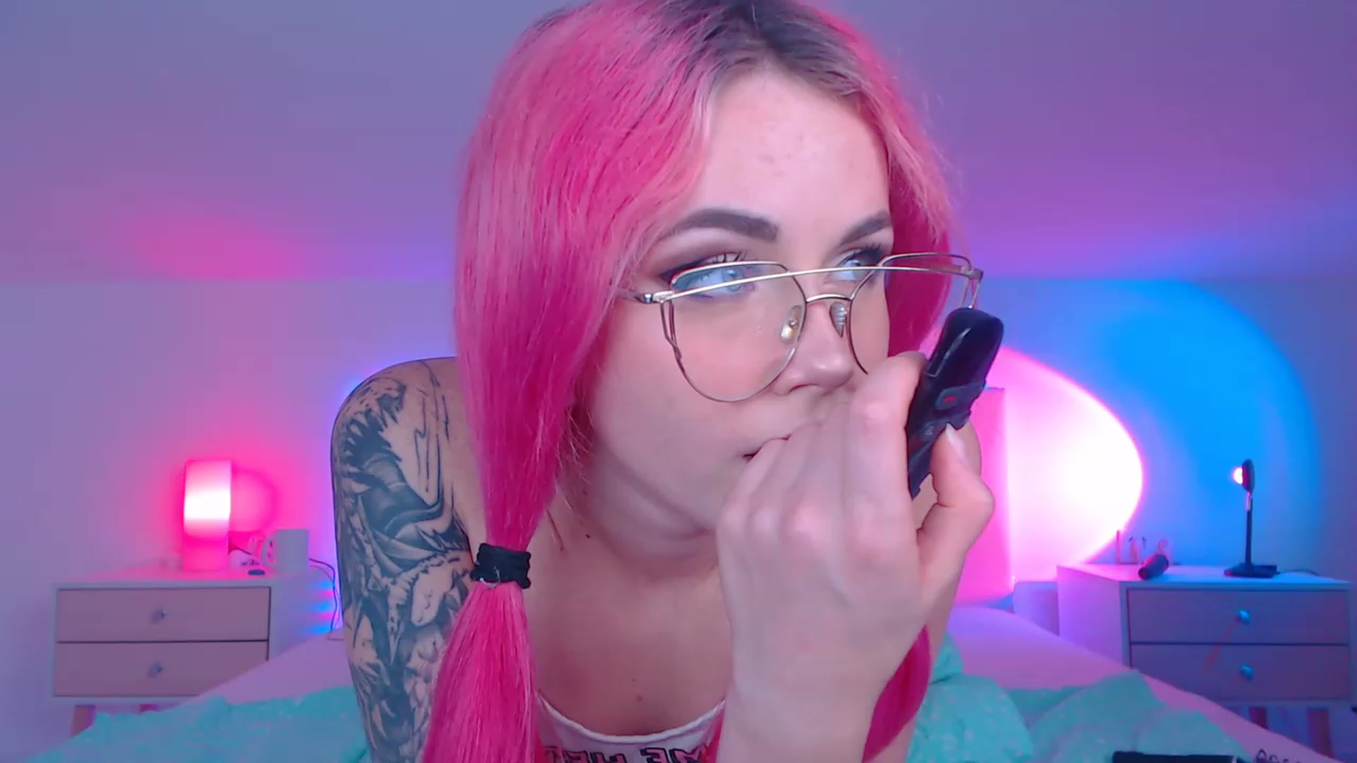 Gallery image thumbnail from Sarah_Pink's myfreecams stream on, 01/28/2023, 22:07 image 5 of 20