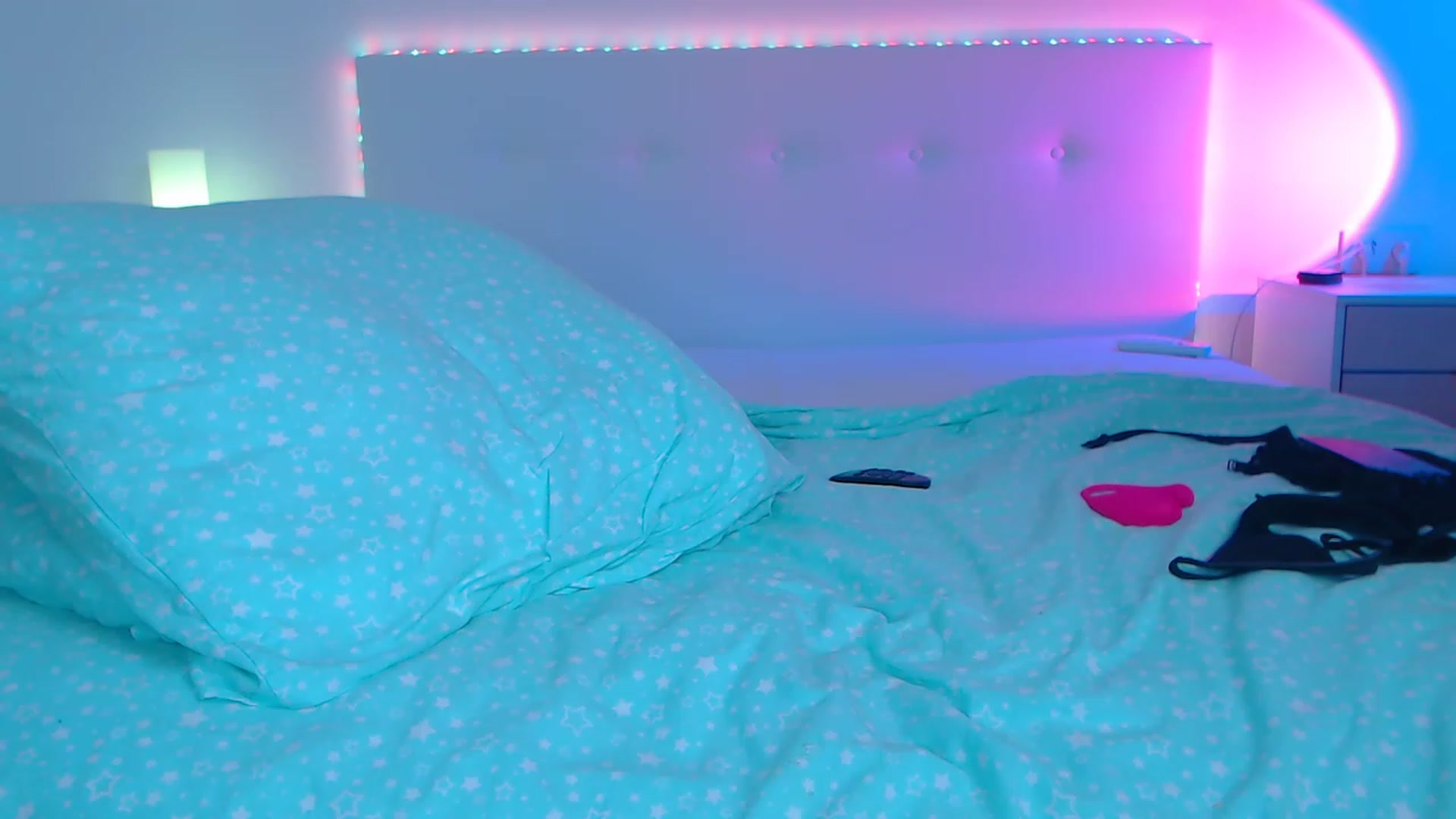 Gallery image thumbnail from Sarah_Pink's myfreecams stream on, 02/18/2023, 23:20 image 11 of 20