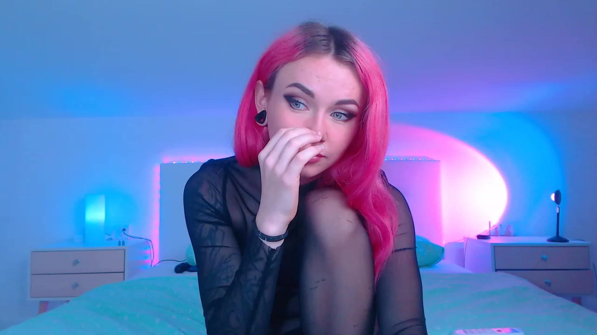 Gallery image thumbnail from Sarah_Pink's myfreecams stream on, 02/26/2023, 23:09 image 2 of 20