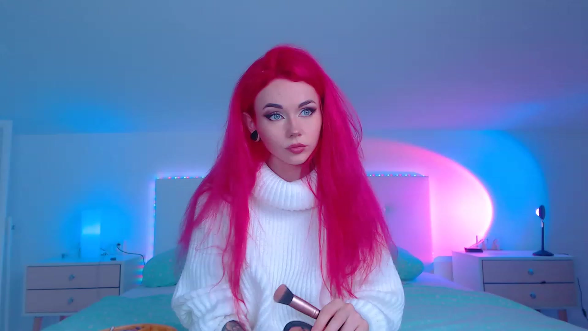 Gallery image thumbnail from Sarah_Pink's myfreecams stream on, 03/17/2023, 22:10 image 5 of 20