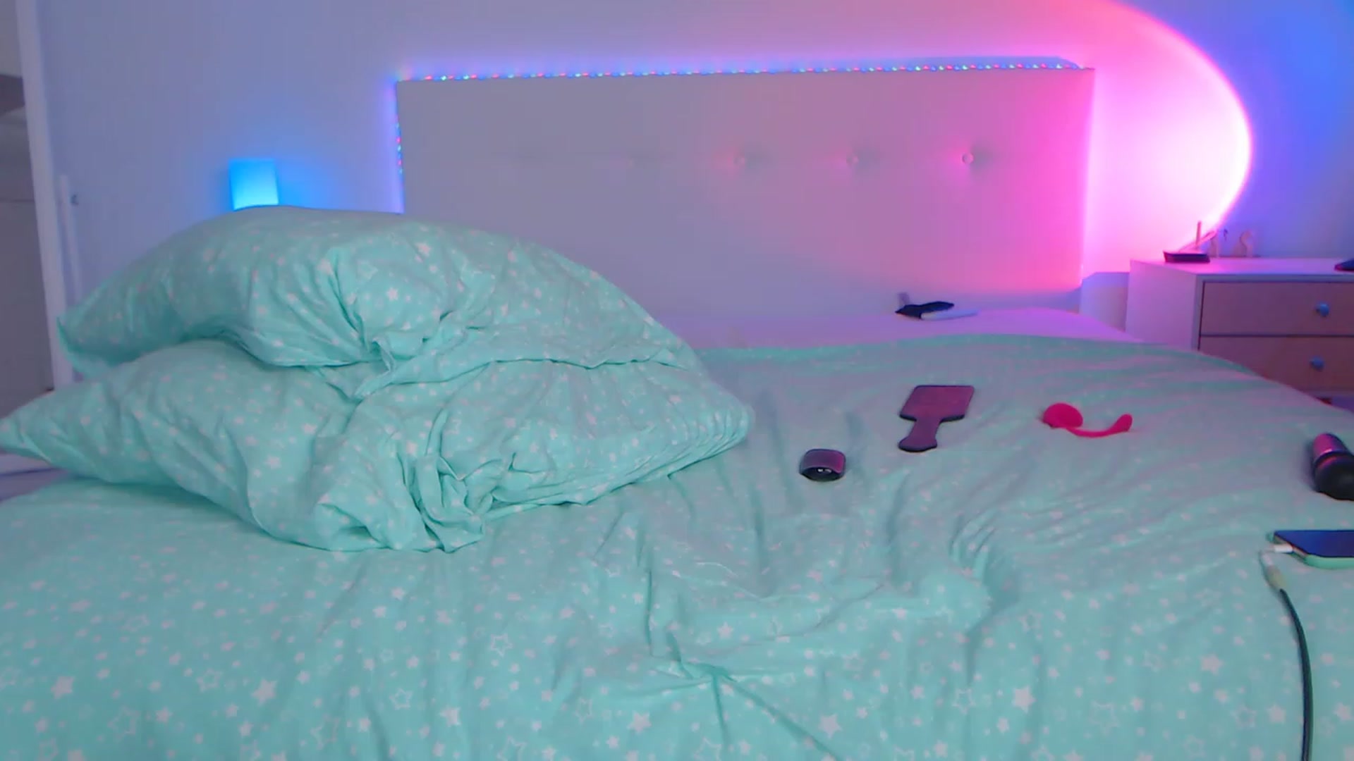 Gallery image thumbnail from Sarah_Pink's myfreecams stream on, 03/18/2023, 22:10 image 11 of 20