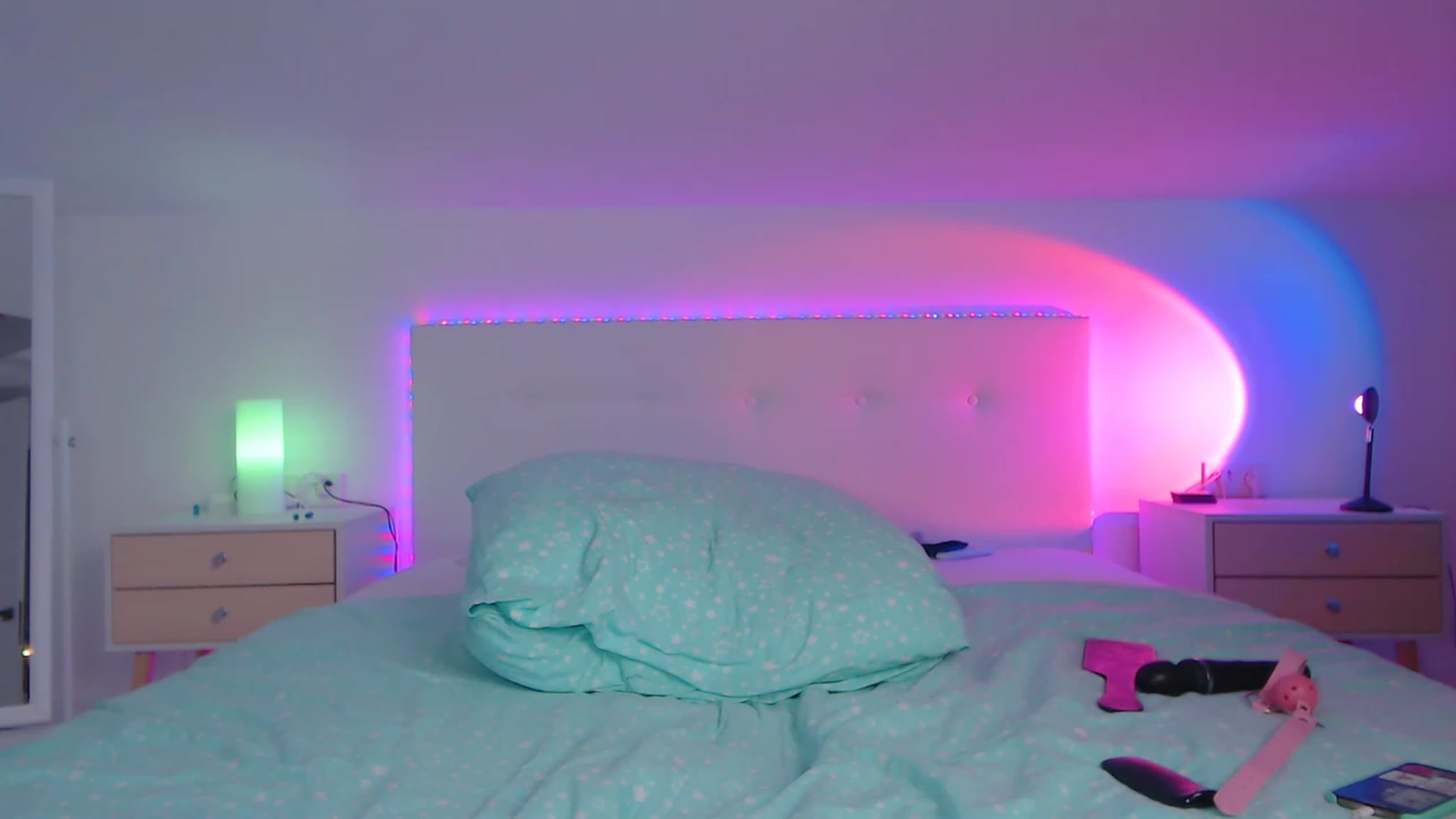 Gallery image thumbnail from Sarah_Pink's myfreecams stream on, 03/19/2023, 24:25 image 1 of 20