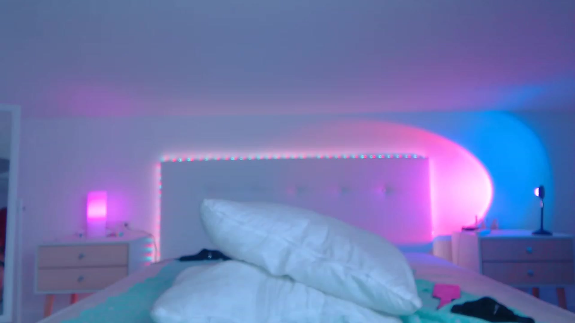 Gallery image thumbnail from Sarah_Pink's myfreecams stream on, 03/22/2023, 23:31 image 8 of 20