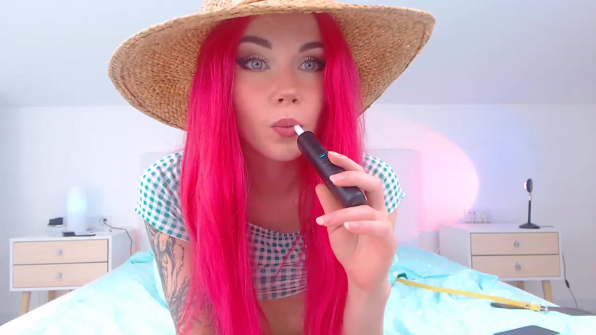 Gallery image thumbnail from Sarah_Pink's myfreecams stream on, 04/03/2023, 10:24 image 1 of 20
