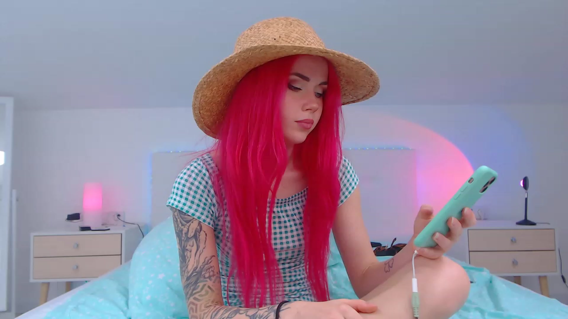 Gallery image thumbnail from Sarah_Pink's myfreecams stream on, 04/03/2023, 11:09 image 18 of 20