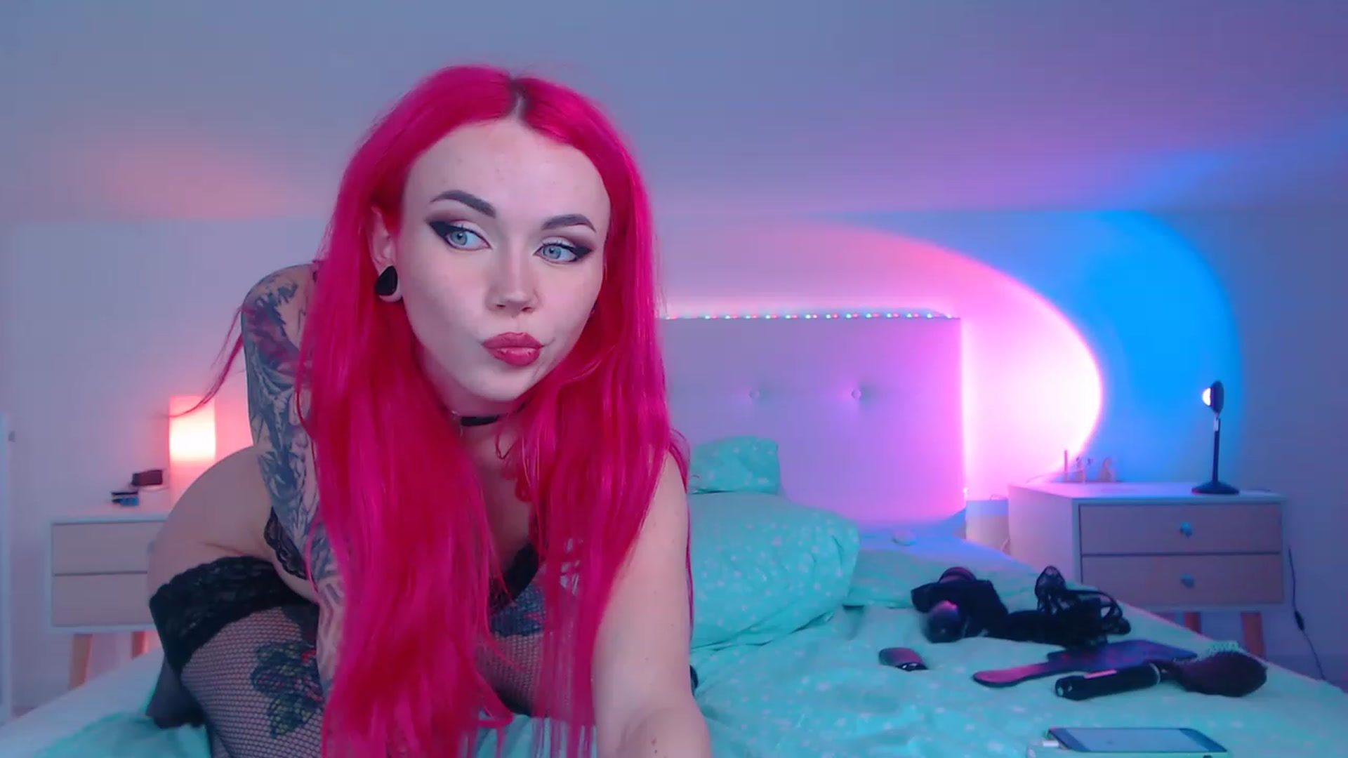 Gallery image thumbnail from Sarah_Pink's myfreecams stream on, 04/06/2023, 22:57 image 8 of 20