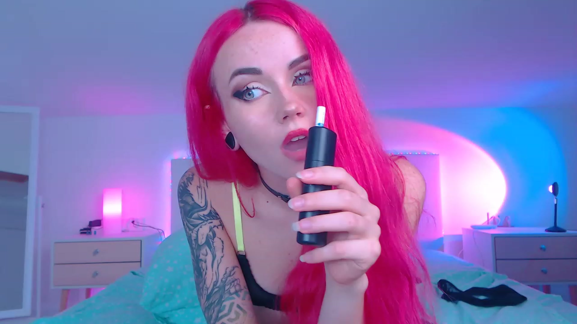Gallery image thumbnail from Sarah_Pink's myfreecams stream on, 04/13/2023, 21:41 image 18 of 20