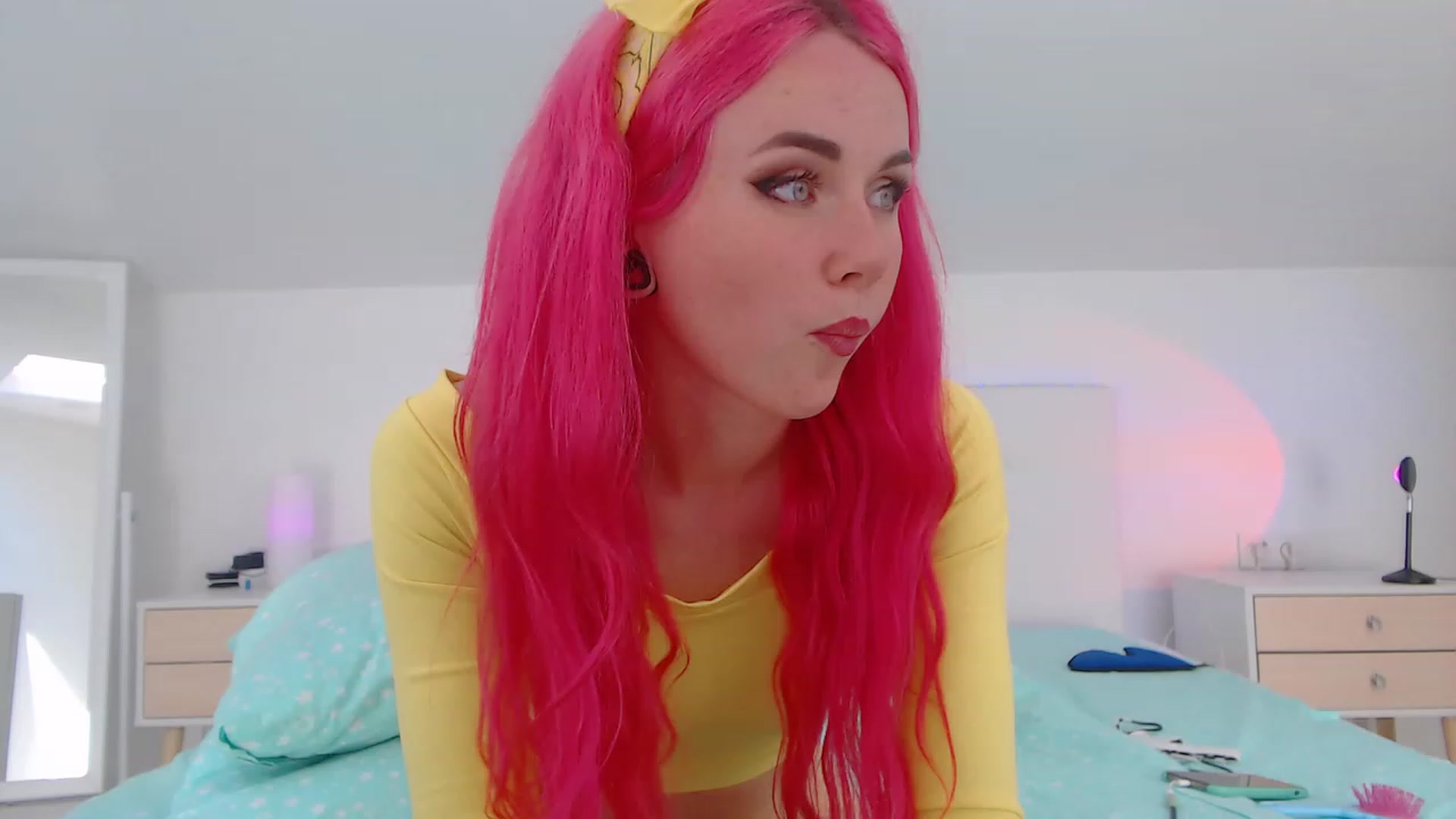 Gallery image thumbnail from Sarah_Pink's myfreecams stream on, 04/26/2023, 12:19 image 14 of 20