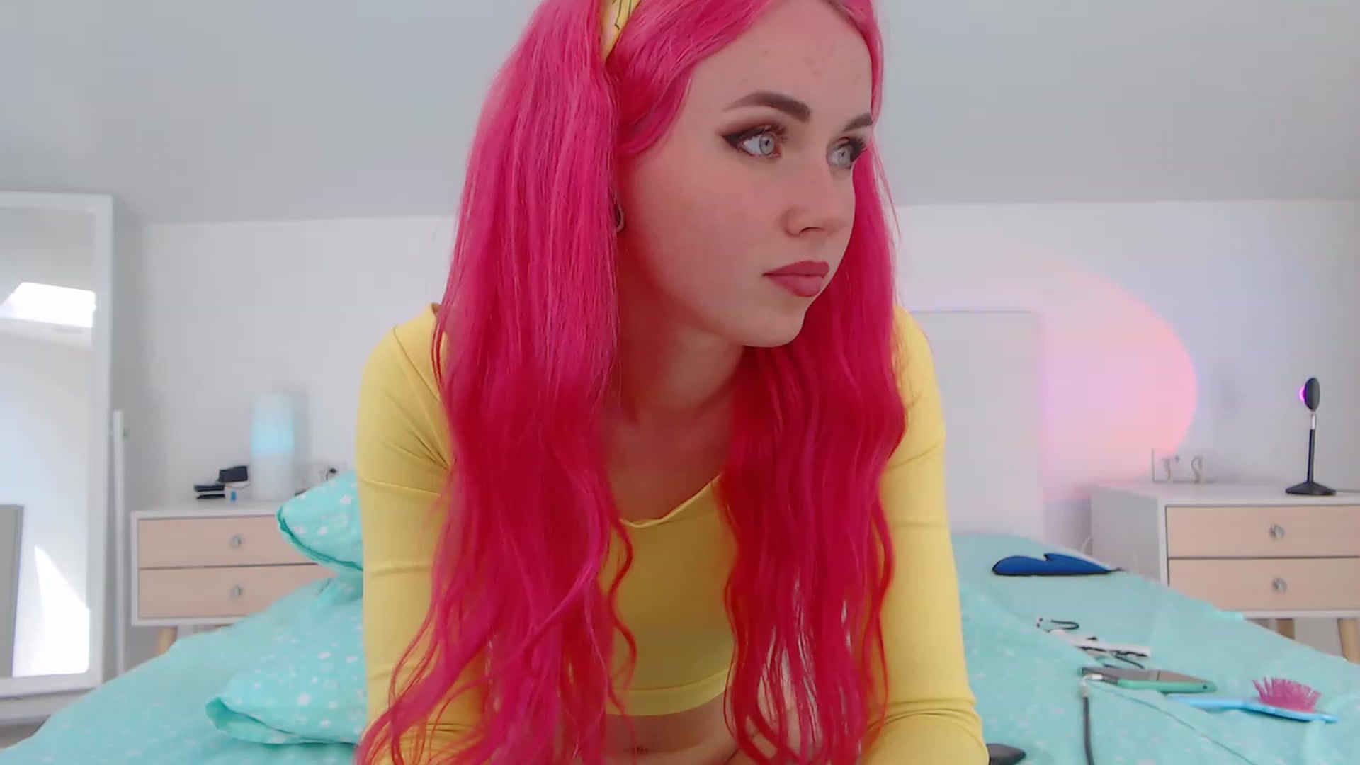 Gallery image thumbnail from Sarah_Pink's myfreecams stream on, 04/26/2023, 12:19 image 15 of 20