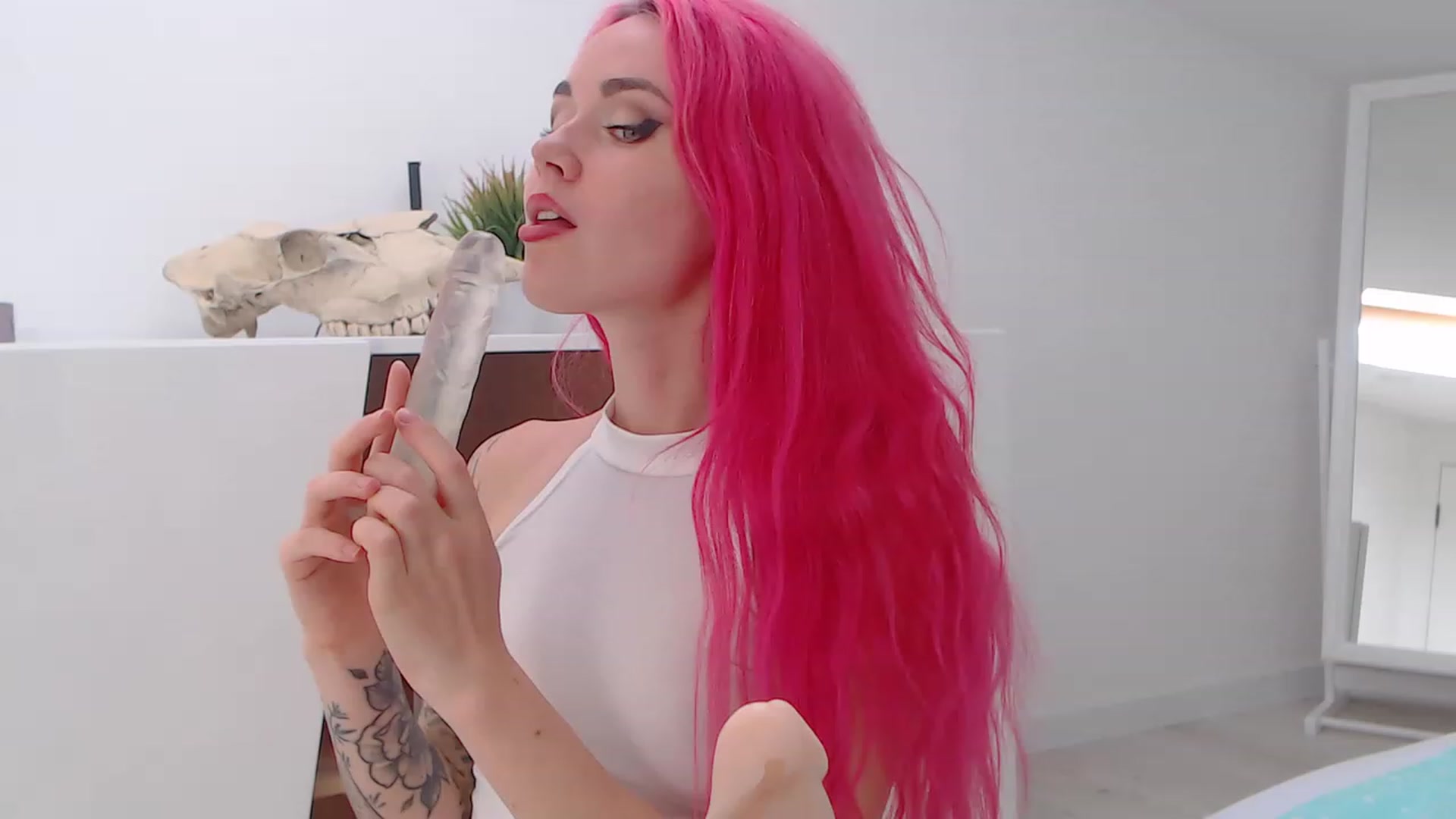 Gallery image thumbnail from Sarah_Pink's myfreecams stream on, 04/27/2023, 13:06 image 16 of 20