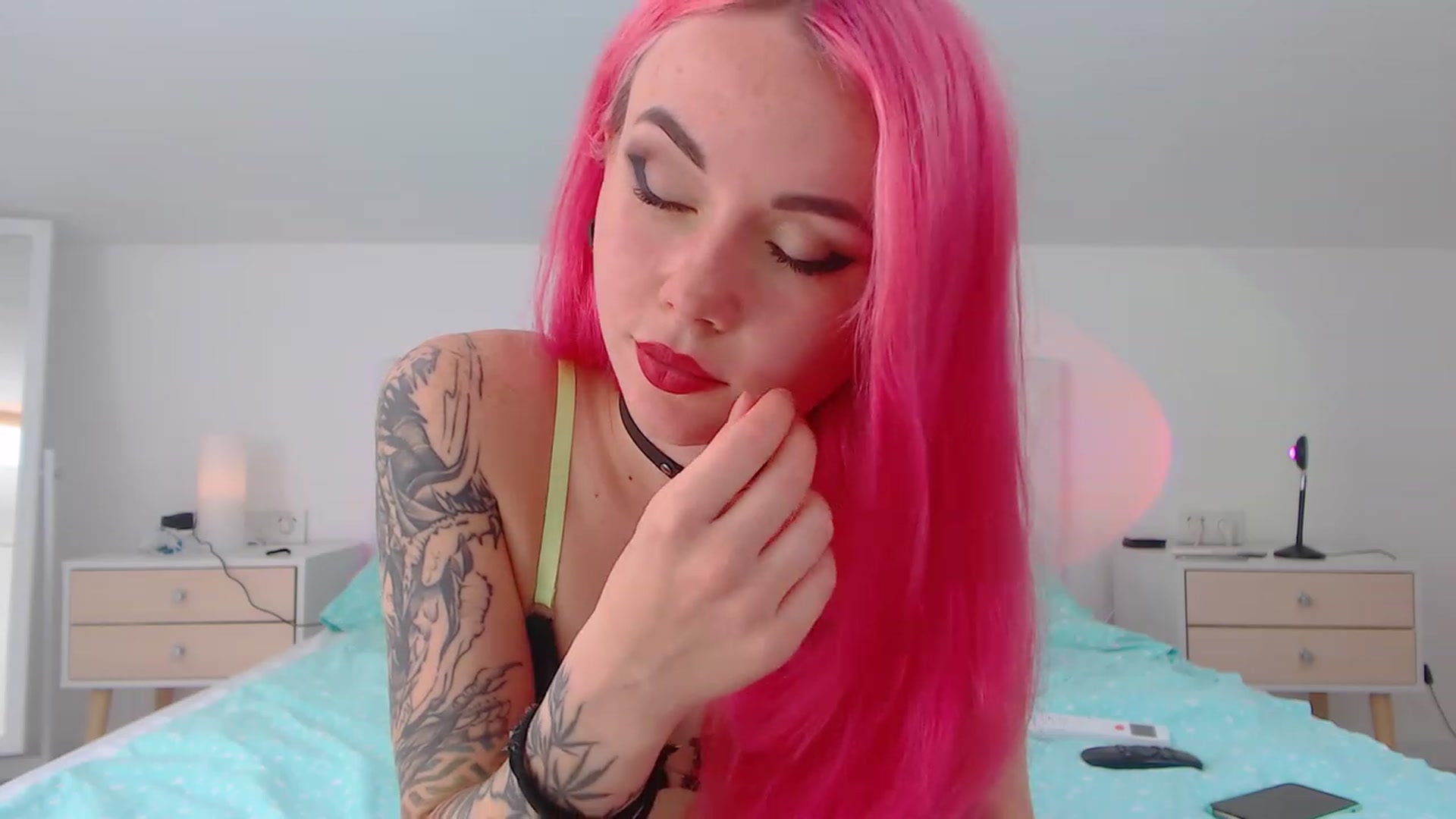 Gallery image thumbnail from Sarah_Pink's myfreecams stream on, 05/03/2023, 09:35 image 9 of 20