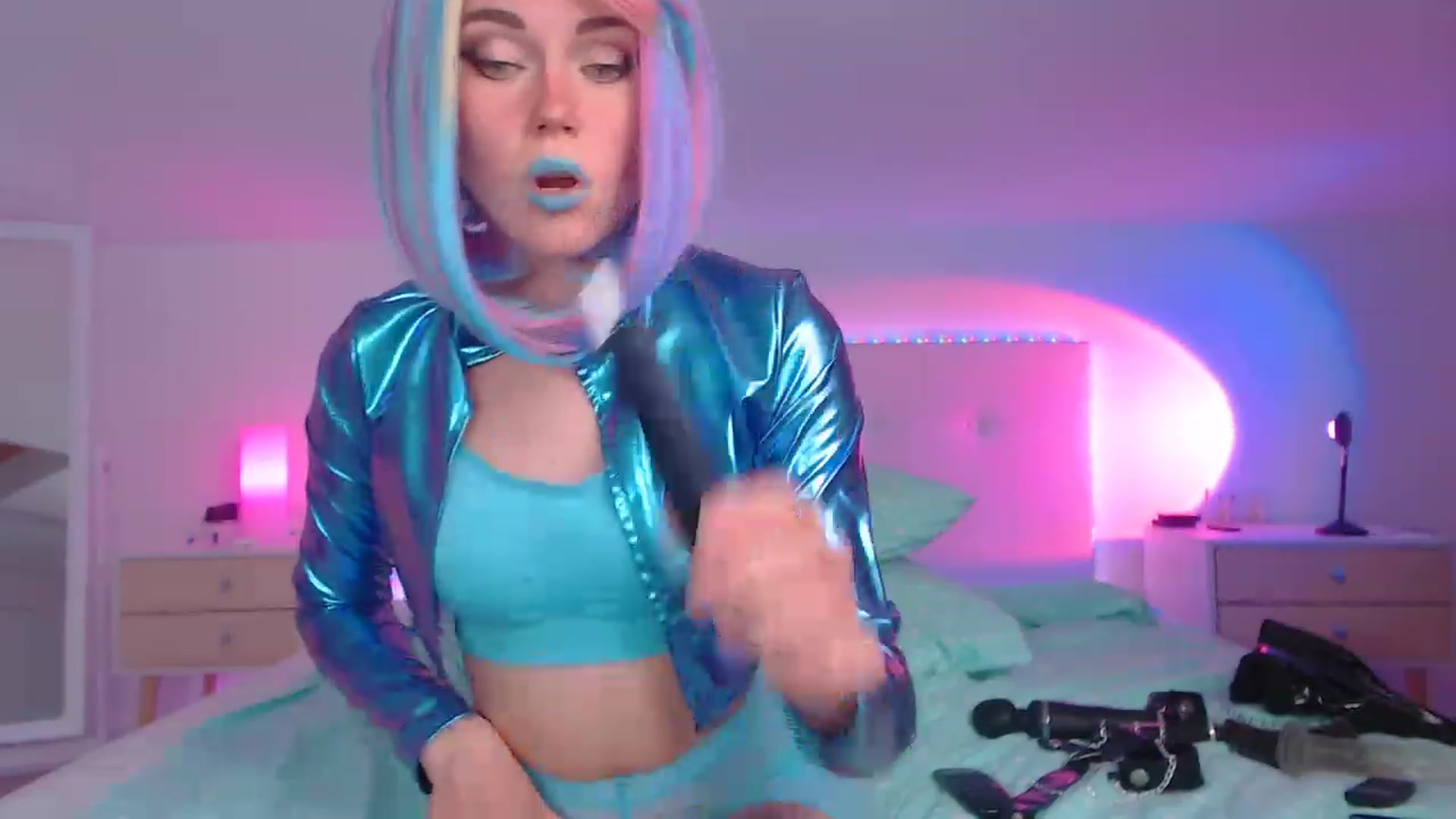 Gallery image thumbnail from Sarah_Pink's myfreecams stream on, 05/07/2023, 18:11 image 18 of 20