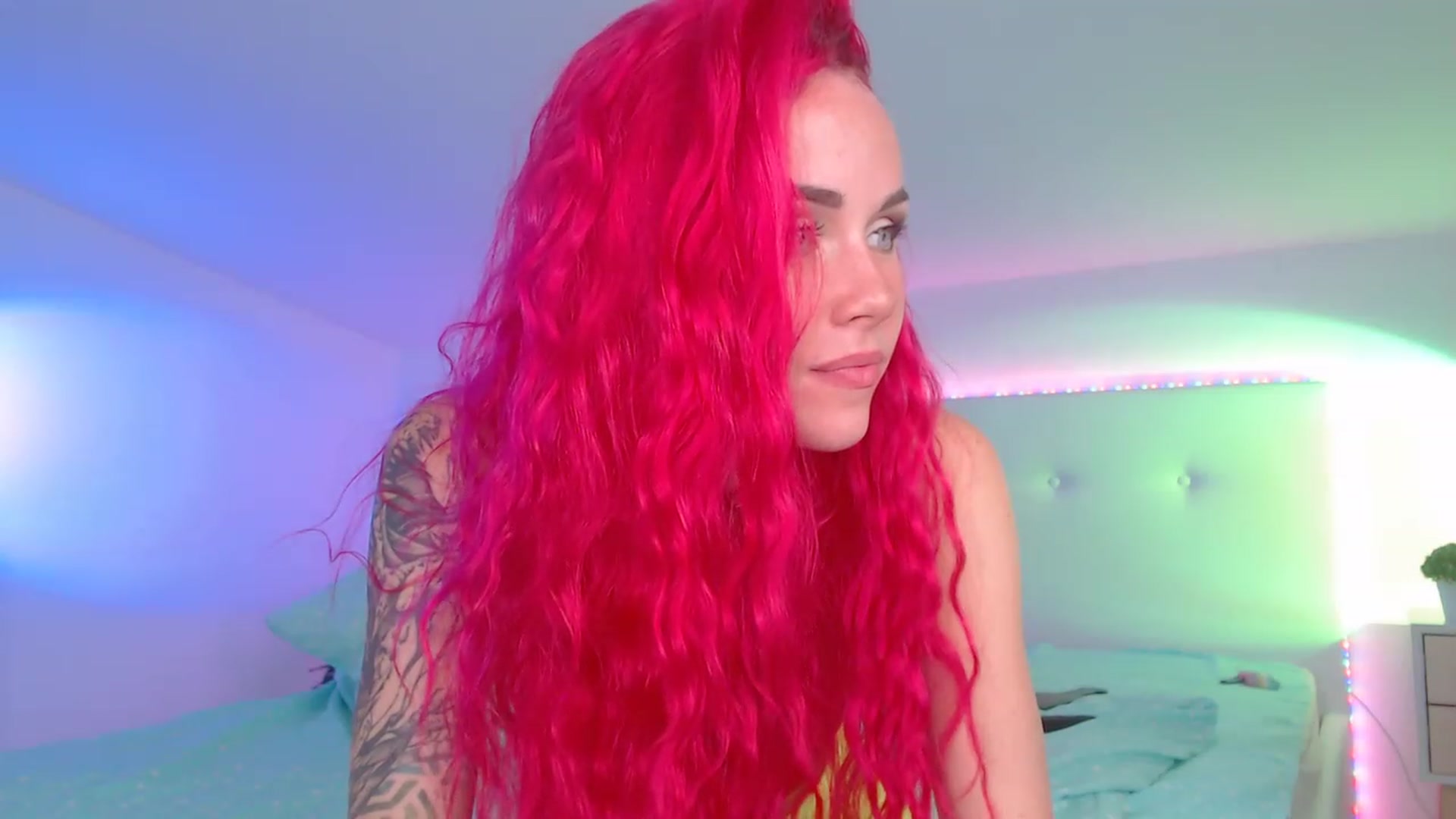 Gallery image thumbnail from Sarah_Pink's myfreecams stream on, 05/11/2023, 19:12 image 19 of 20