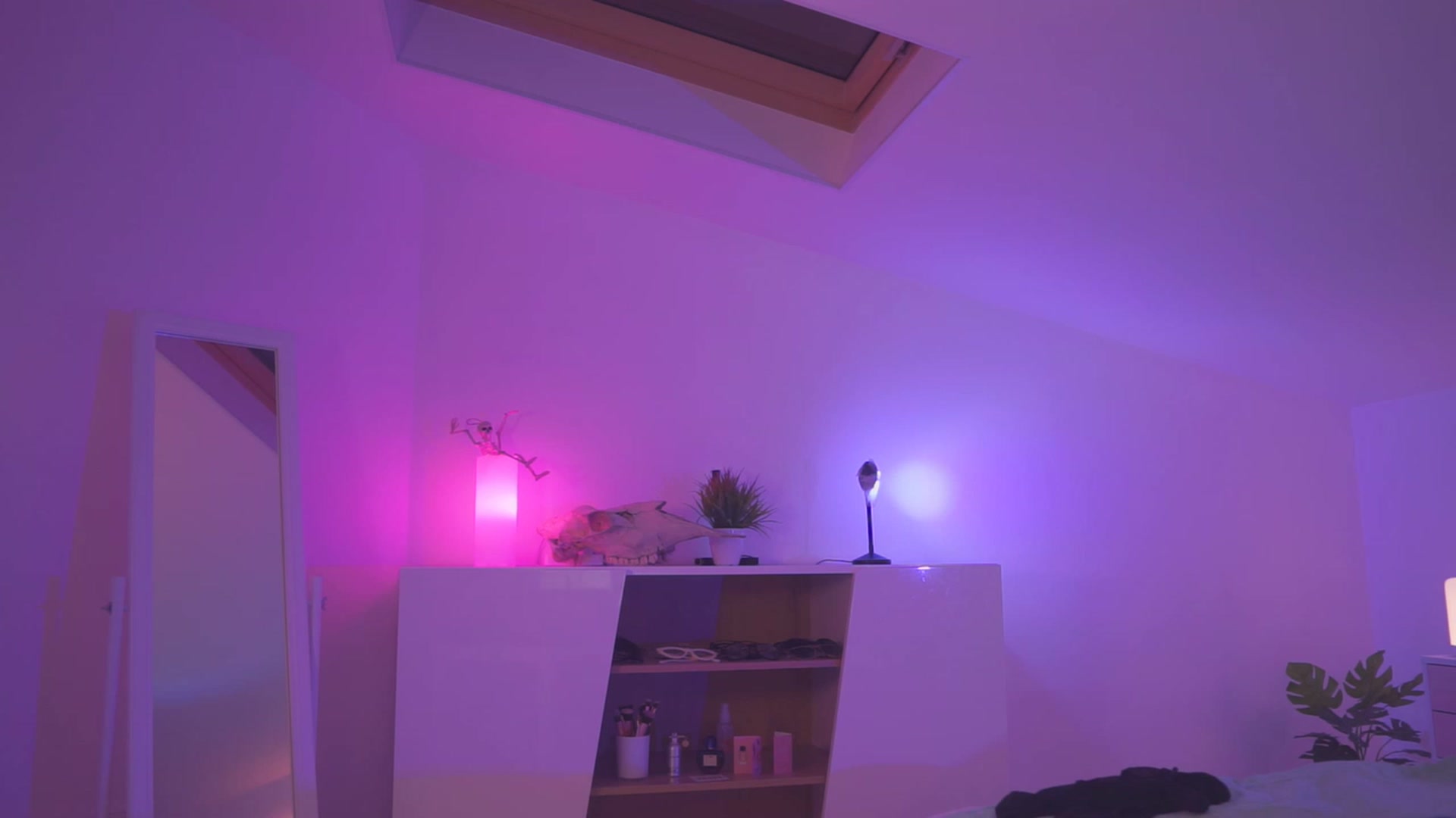 Gallery image thumbnail from Sarah_Pink's myfreecams stream on, 05/22/2023, 19:05 image 17 of 20