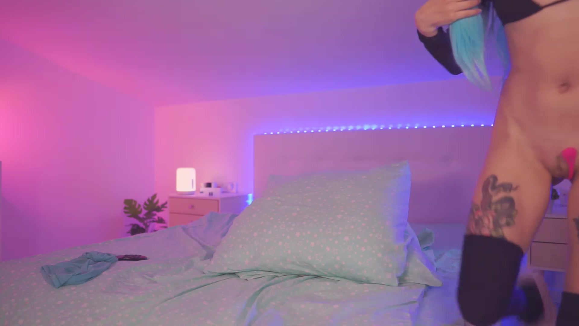 Gallery image thumbnail from Sarah_Pink's myfreecams stream on, 05/24/2023, 20:05 image 7 of 20