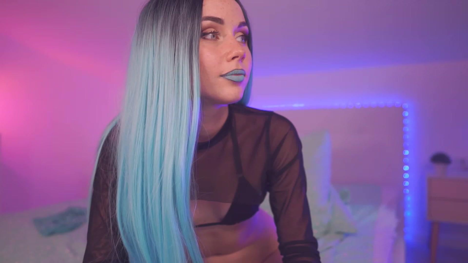 Gallery image thumbnail from Sarah_Pink's myfreecams stream on, 05/24/2023, 20:05 image 8 of 20