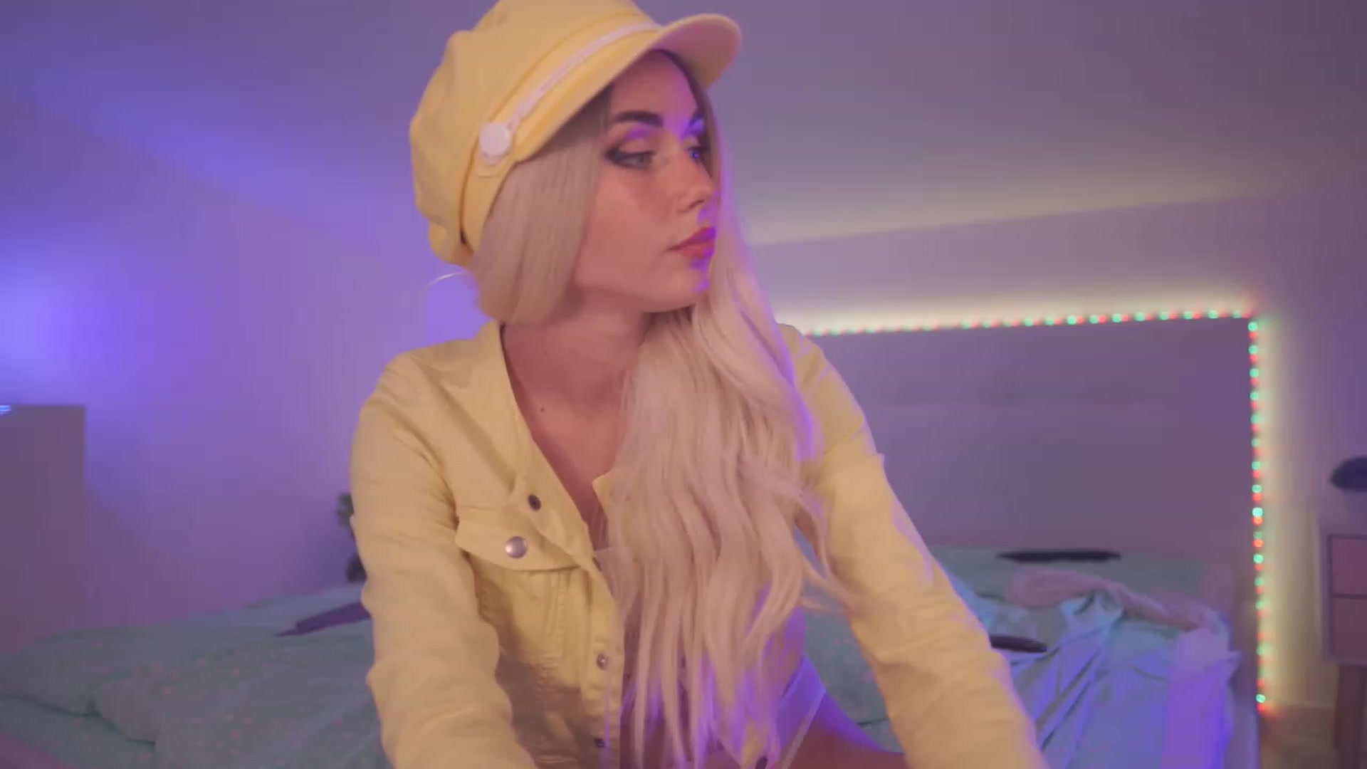 Gallery image thumbnail from Sarah_Pink's myfreecams stream on, 06/05/2023, 18:55 image 20 of 20