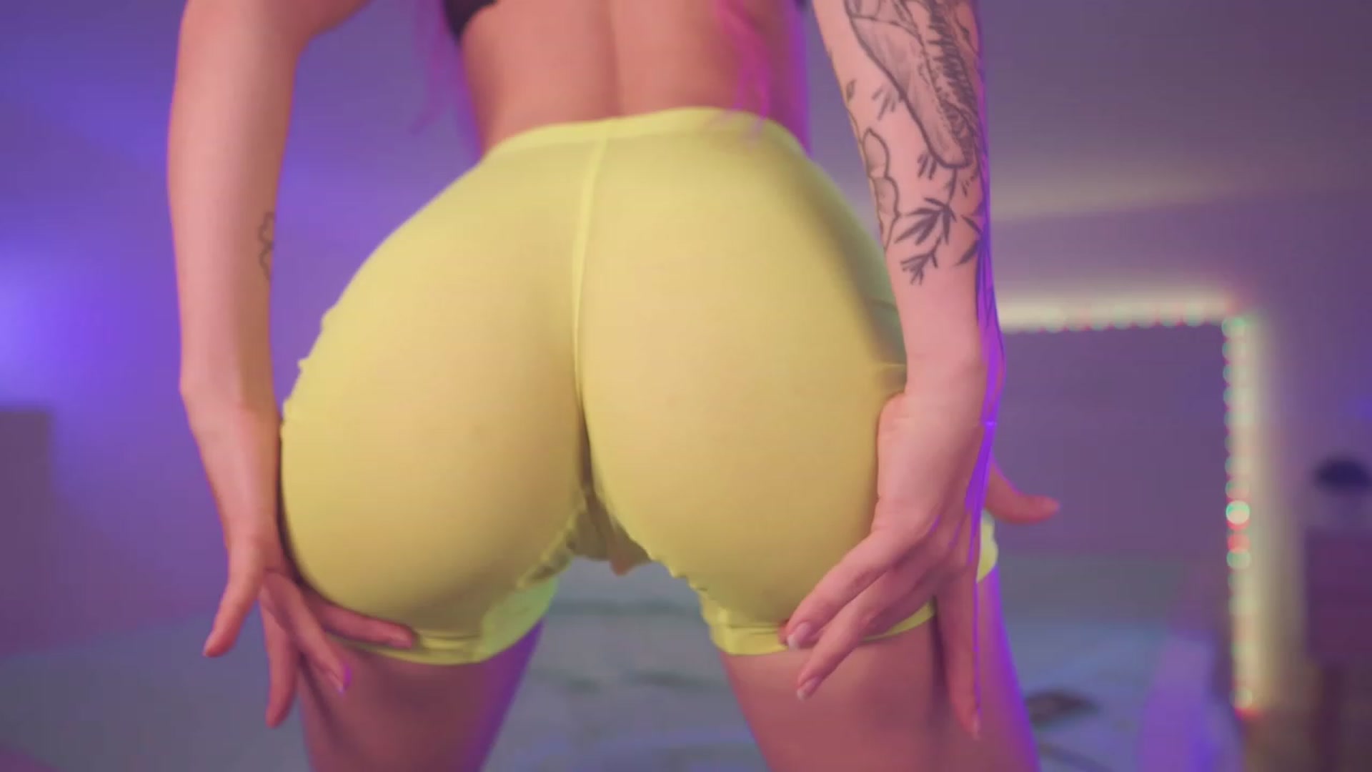 Gallery image thumbnail from Sarah_Pink's myfreecams stream on, 06/11/2023, 17:26 image 16 of 20