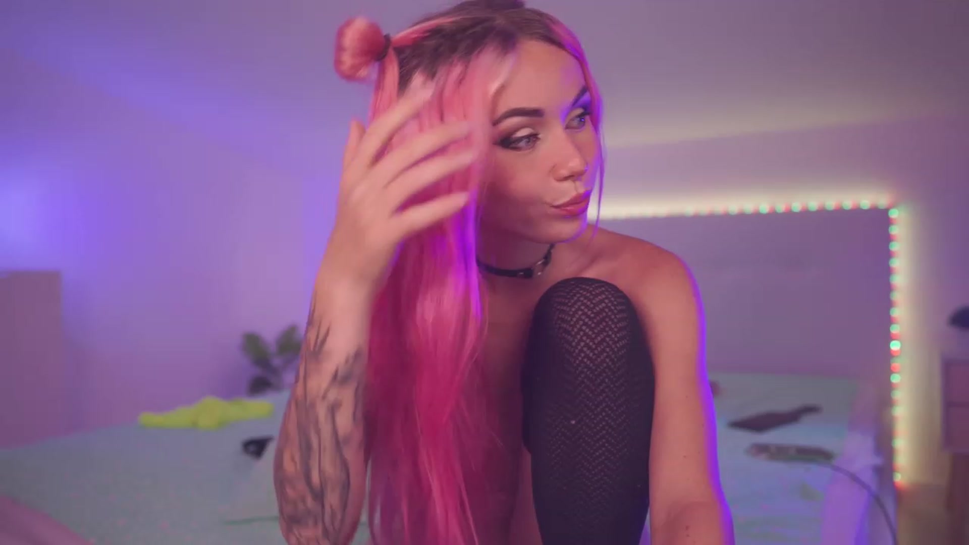 Gallery image thumbnail from Sarah_Pink's myfreecams stream on, 06/11/2023, 19:39 image 2 of 20