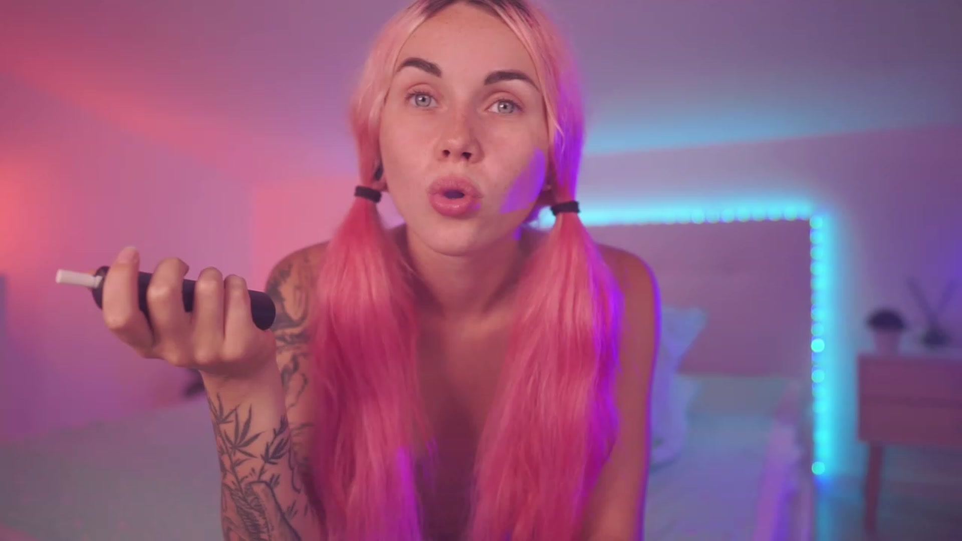 Gallery image thumbnail from Sarah_Pink's myfreecams stream on, 06/15/2023, 19:15 image 17 of 20