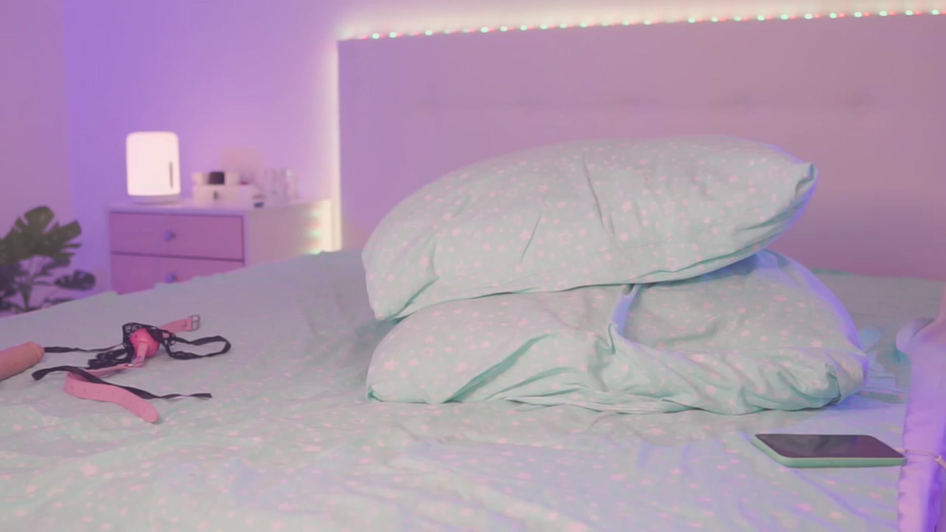 Gallery image thumbnail from Sarah_Pink's myfreecams stream on, 06/20/2023, 19:16 image 13 of 20