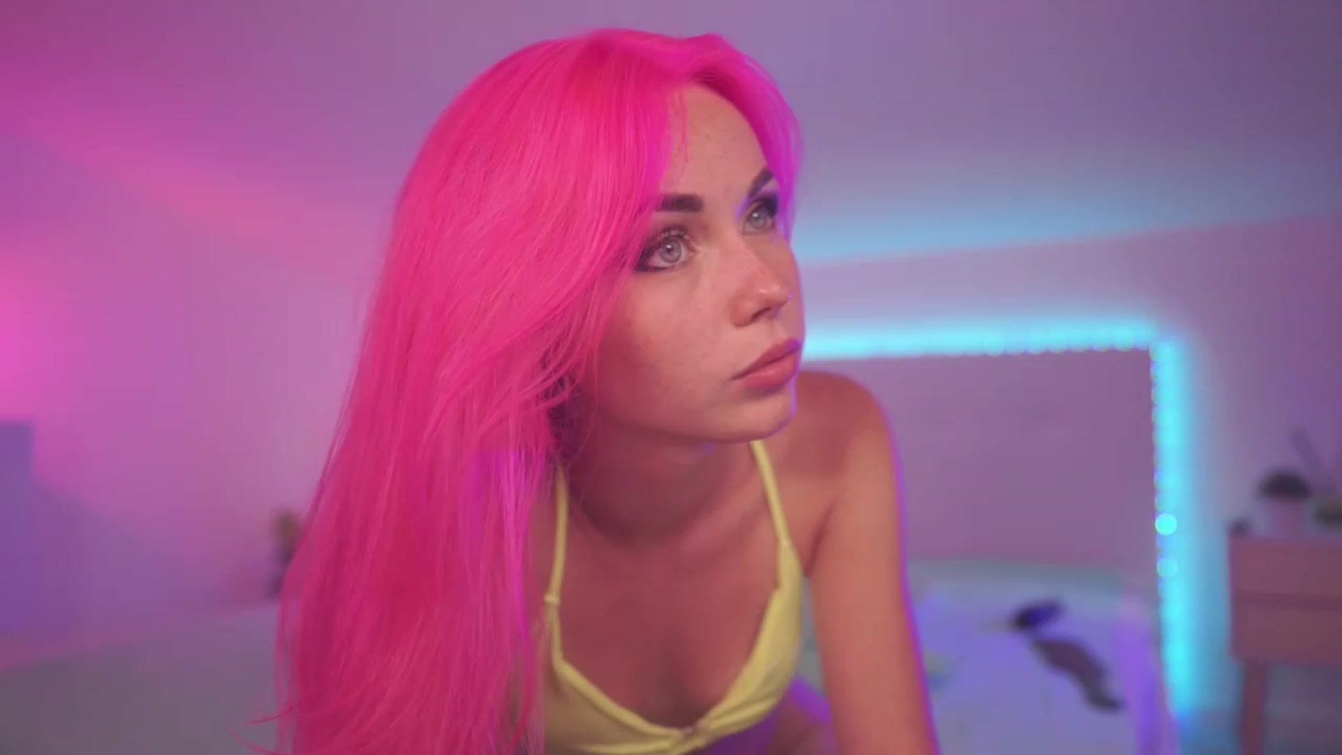 Gallery image thumbnail from Sarah_Pink's myfreecams stream on, 06/26/2023, 19:14 image 6 of 20