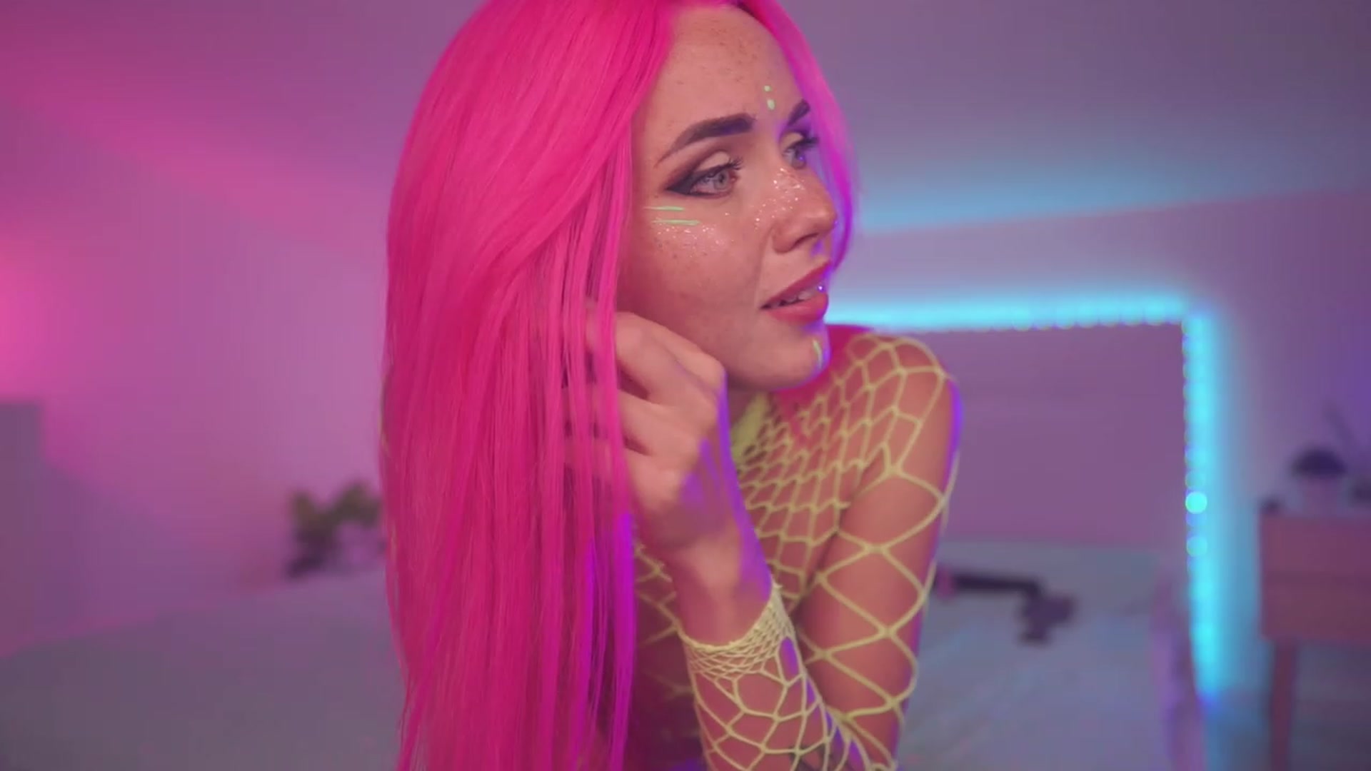 Gallery image thumbnail from Sarah_Pink's myfreecams stream on, 06/27/2023, 19:52 image 11 of 20