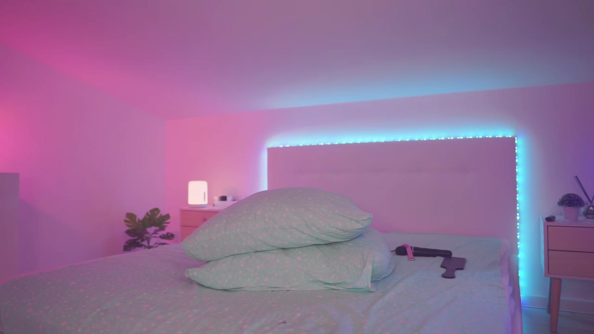 Gallery image thumbnail from Sarah_Pink's myfreecams stream on, 06/27/2023, 19:52 image 10 of 20