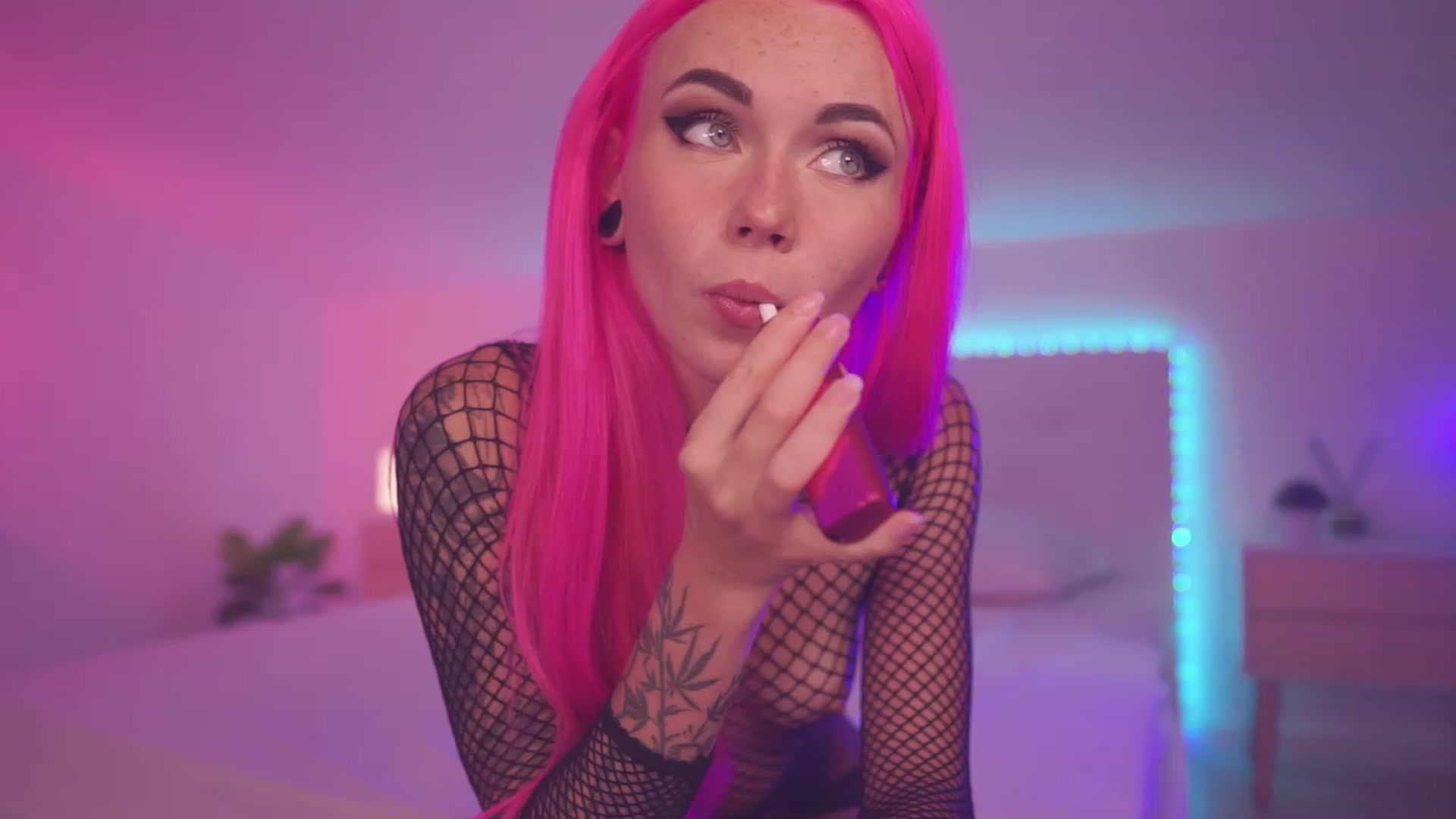 Gallery image thumbnail from Sarah_Pink's myfreecams stream on, 06/28/2023, 18:10 image 5 of 20