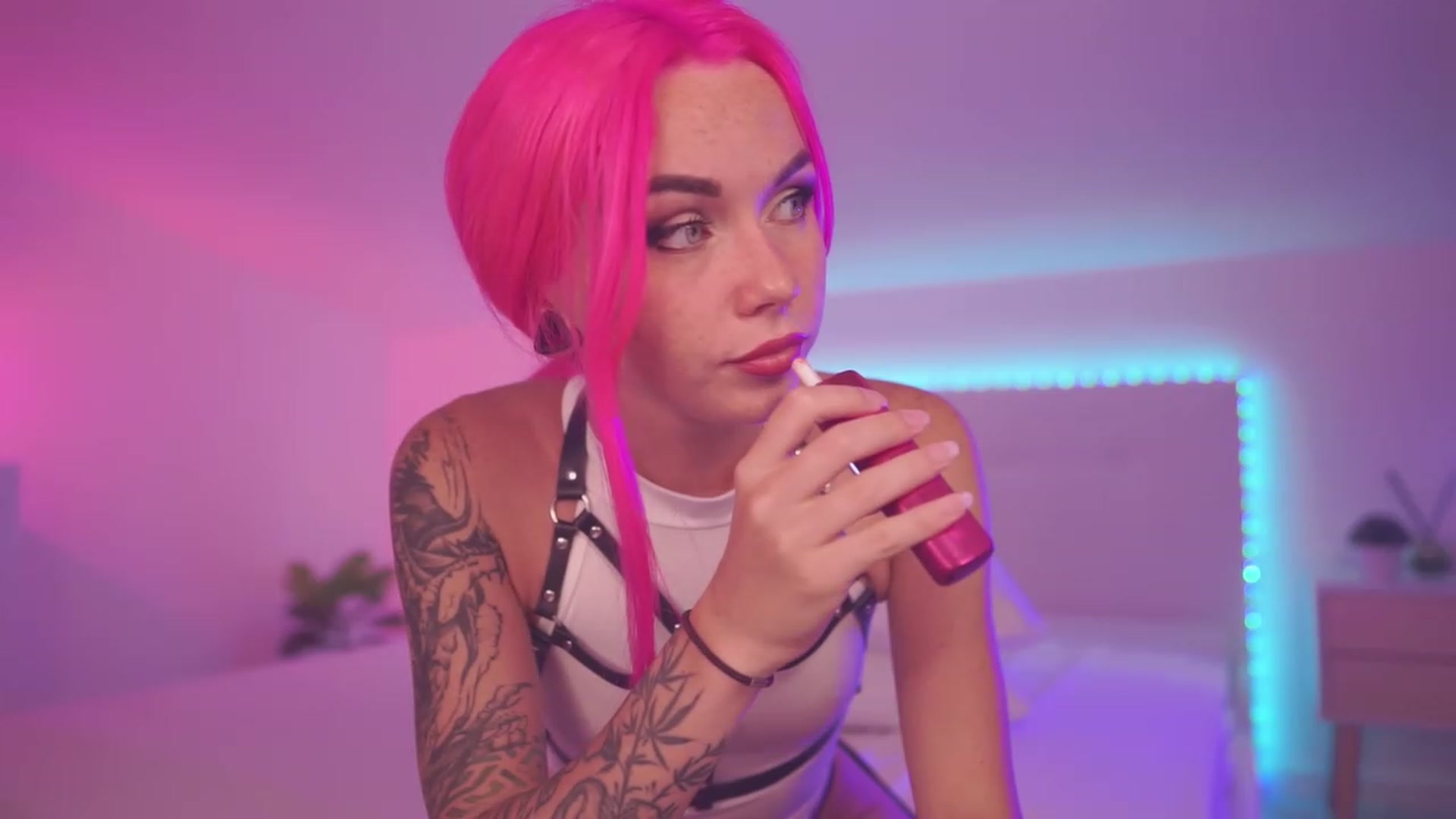 Gallery image thumbnail from Sarah_Pink's myfreecams stream on, 06/29/2023, 18:11 image 8 of 20